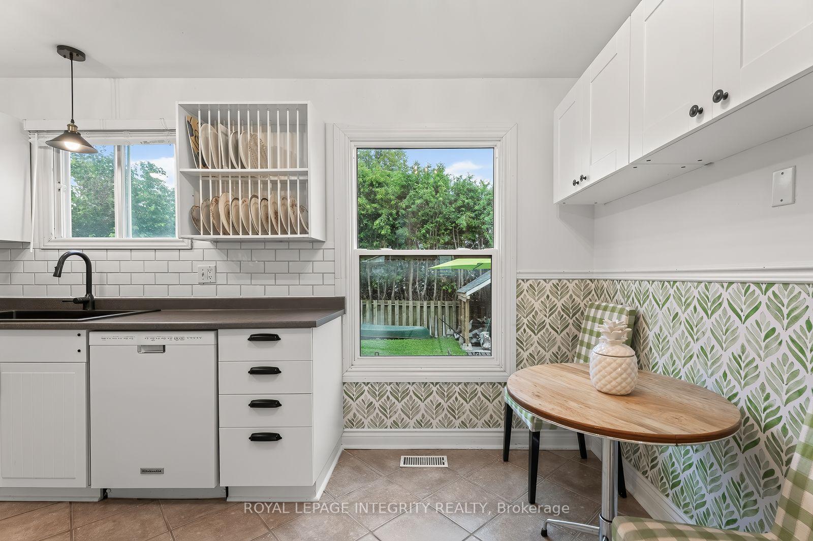 Photo 20 of 30 Sumner Street, Ottawa, Kanata - Glencairn/Hazeldean — HOMEH