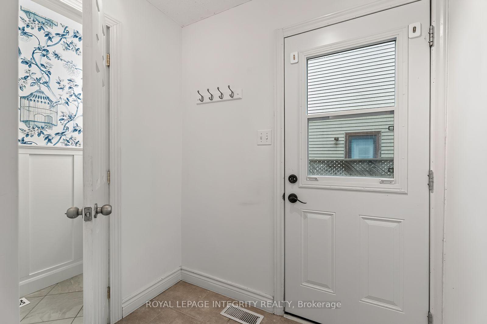 Photo 22 of 30 Sumner Street, Ottawa, Kanata - Glencairn/Hazeldean — HOMEH