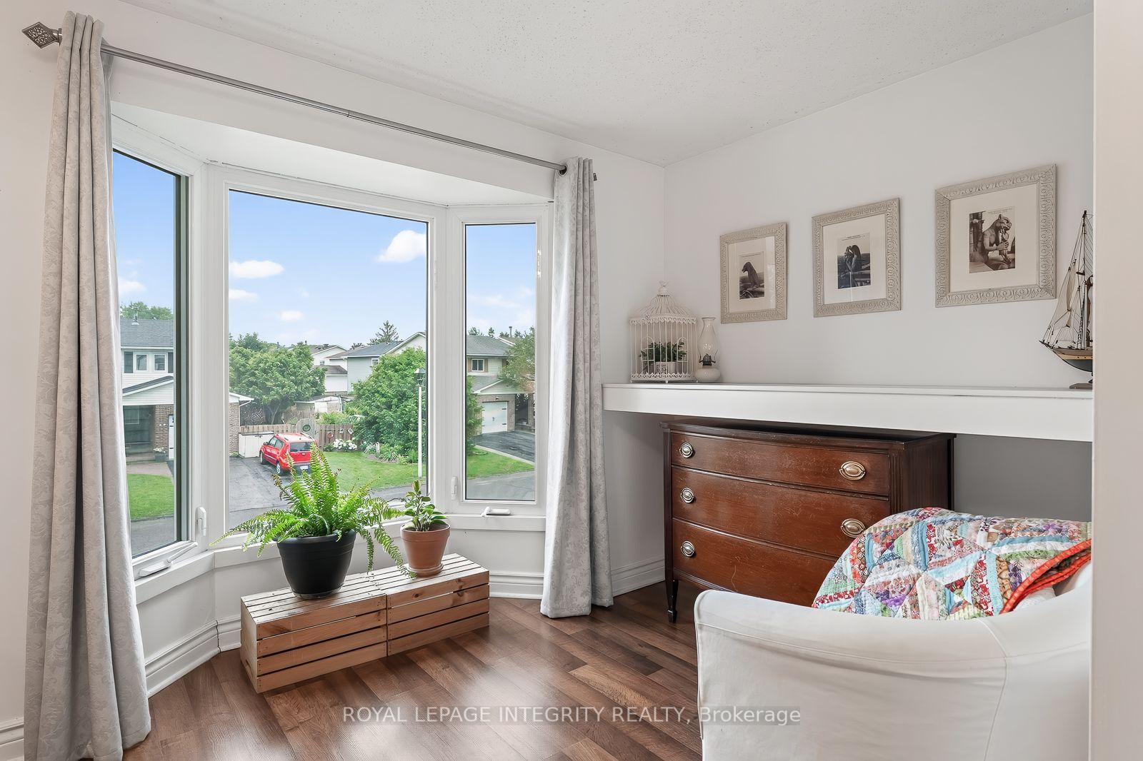 Photo 27 of 30 Sumner Street, Ottawa, Kanata - Glencairn/Hazeldean — HOMEH