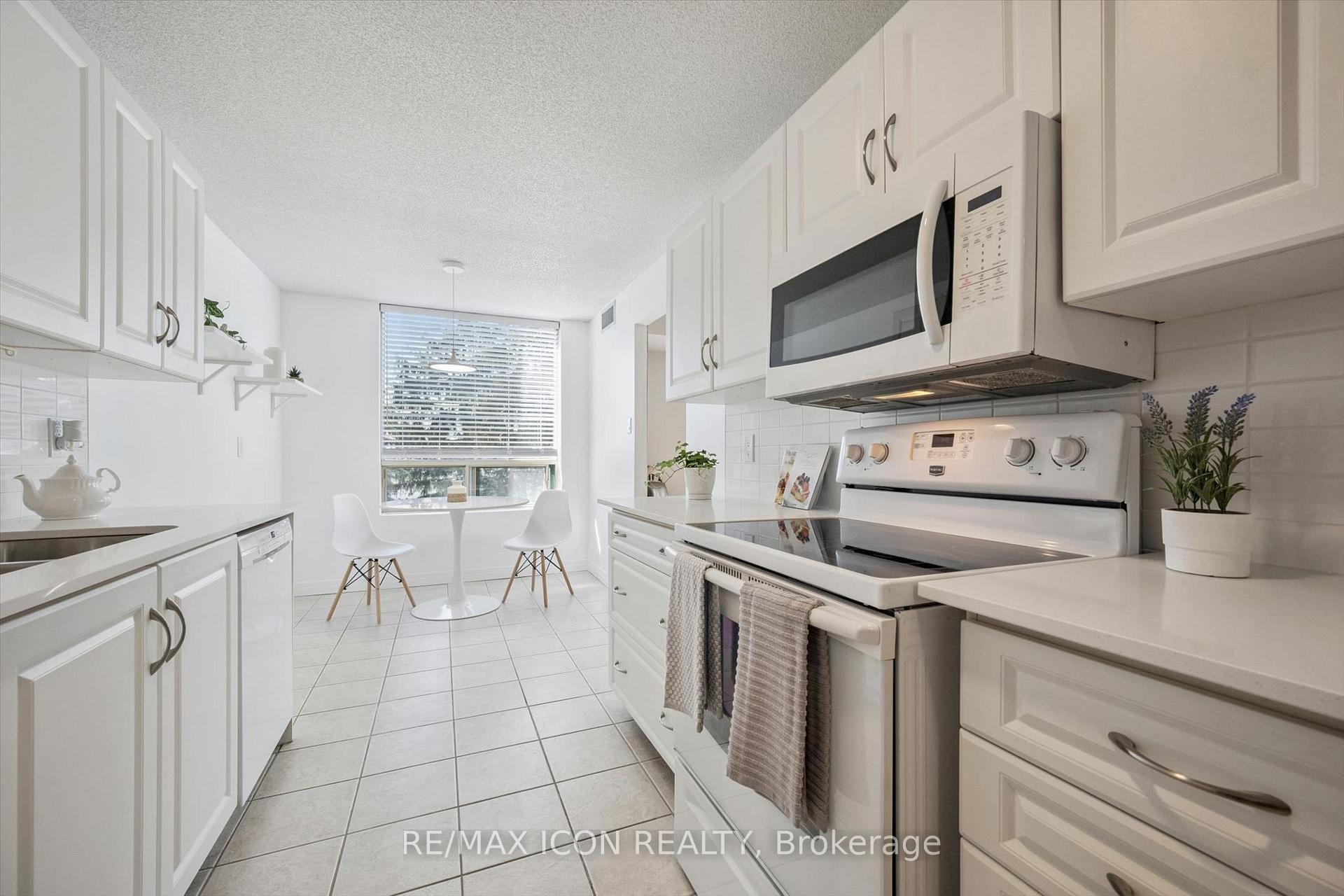 Photo 3 of Unit 311, 55 Blue Springs Drive, Waterloo, Colonial Acres — HOMEH