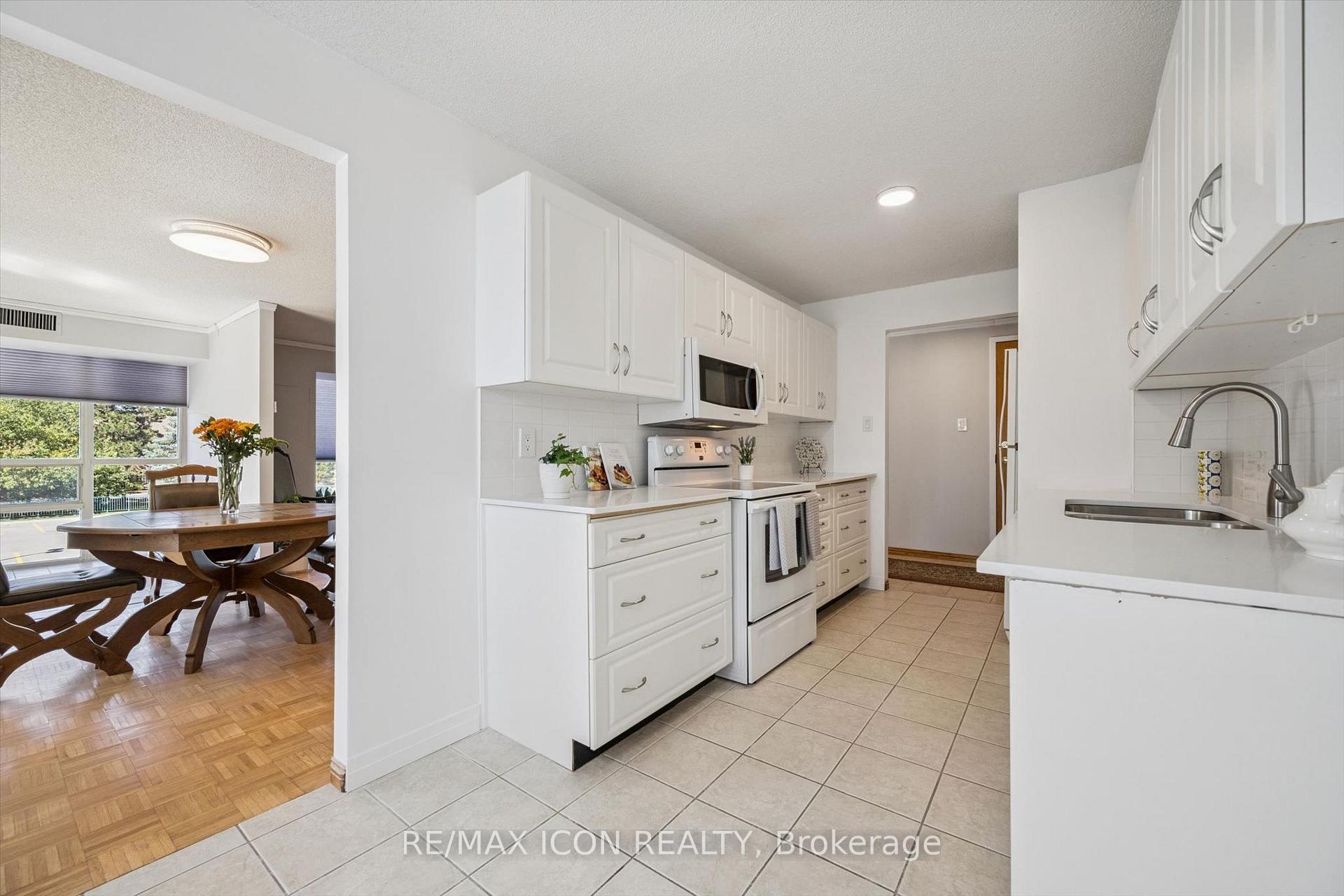 Photo 5 of Unit 311, 55 Blue Springs Drive, Waterloo, Colonial Acres — HOMEH