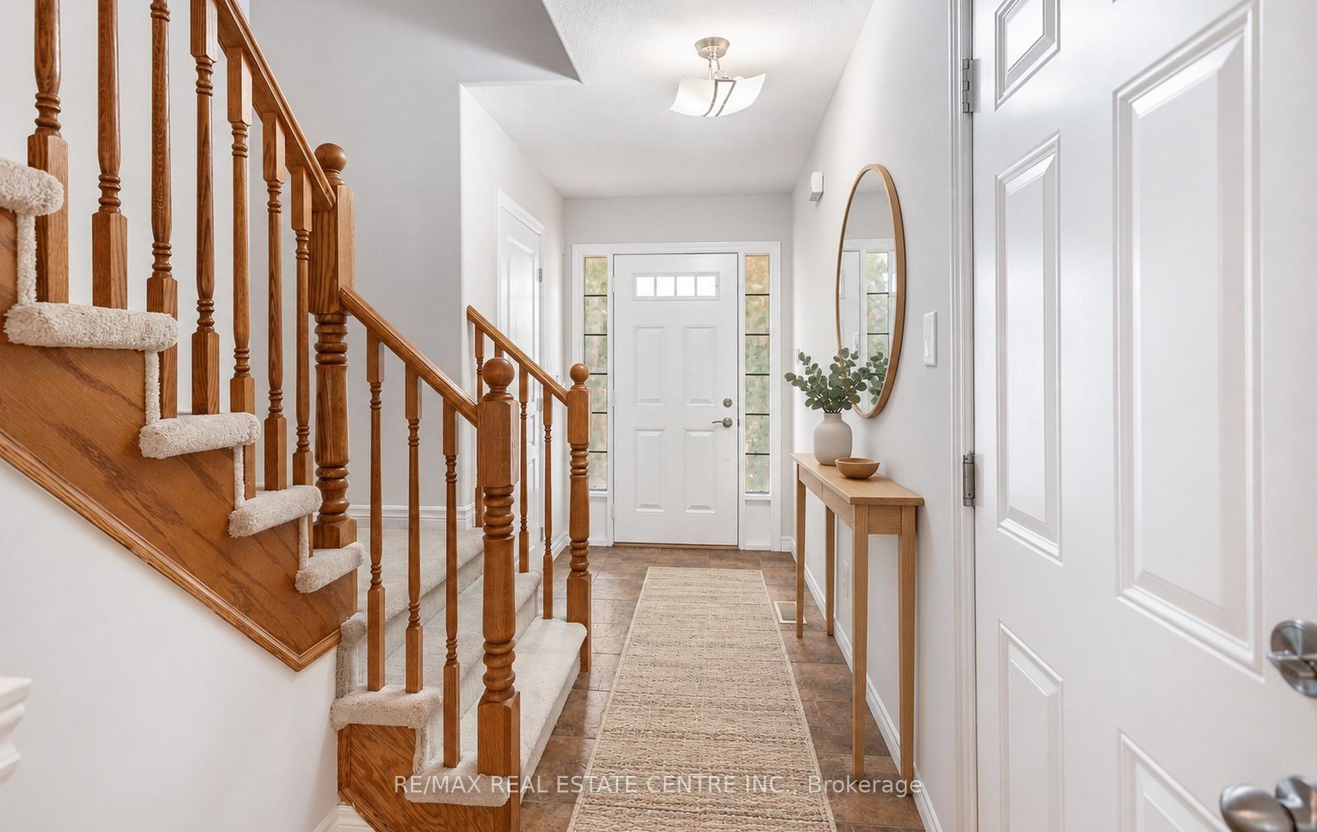 Photo 3 of Unit 38, 8 Hemlock Way, Grimsby, Grimsby West — HOMEH