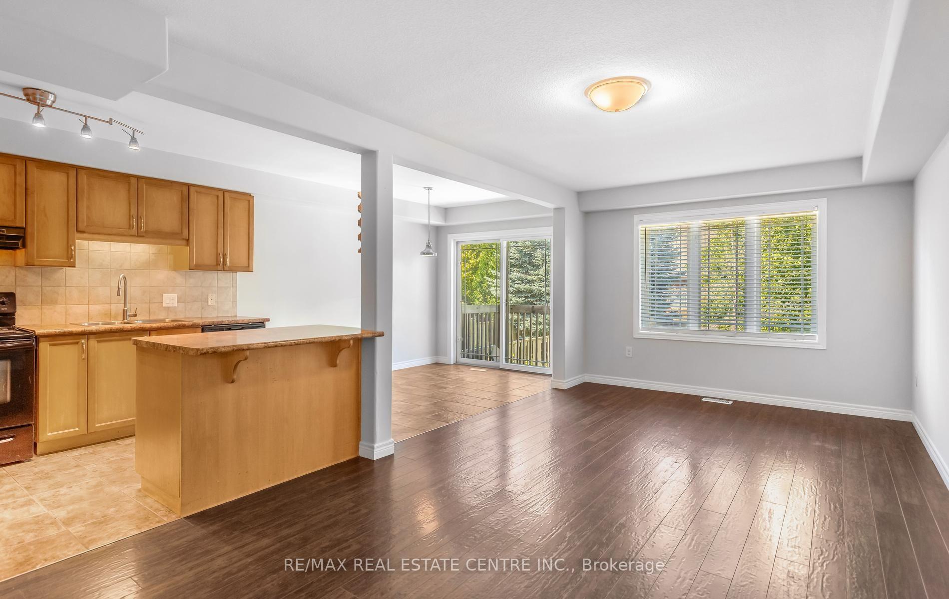 Photo 6 of Unit 38, 8 Hemlock Way, Grimsby, Grimsby West — HOMEH