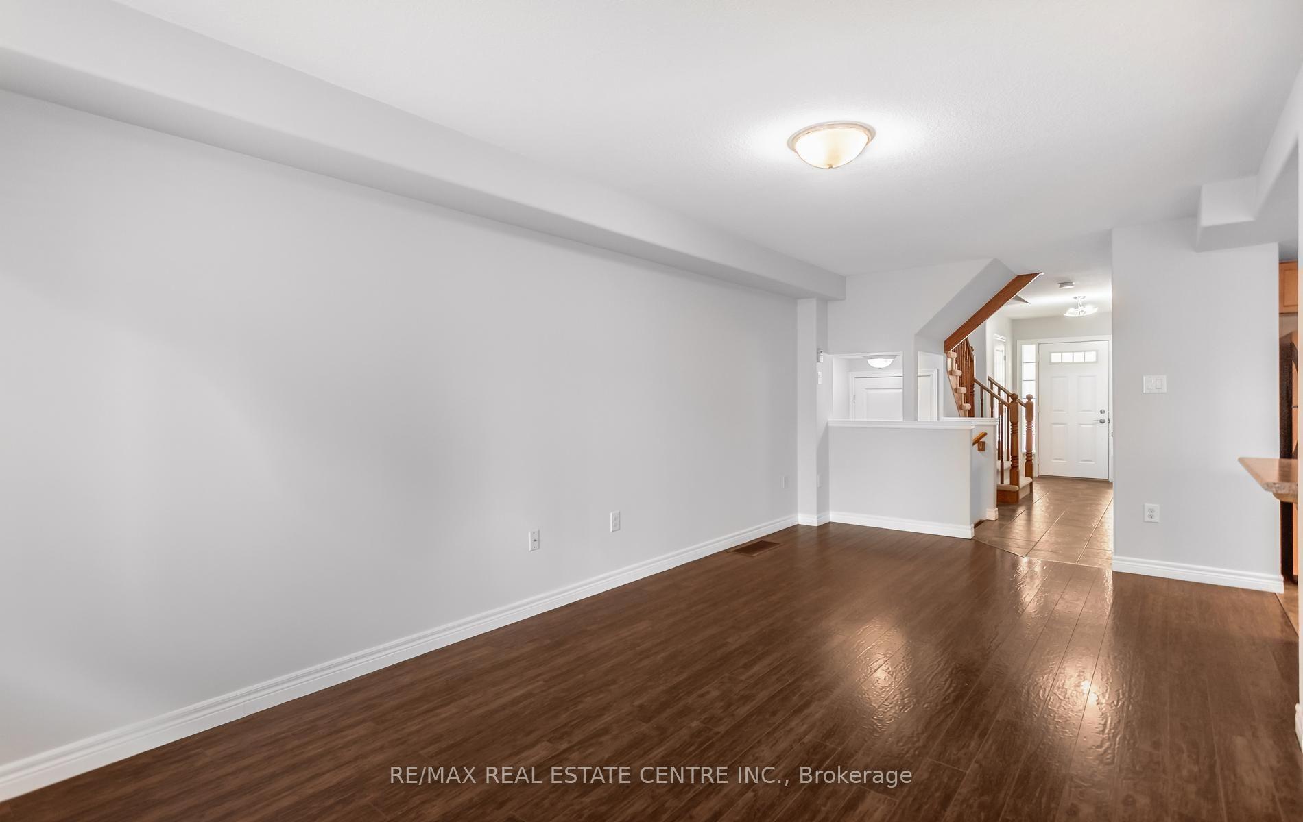 Photo 9 of Unit 38, 8 Hemlock Way, Grimsby, Grimsby West — HOMEH
