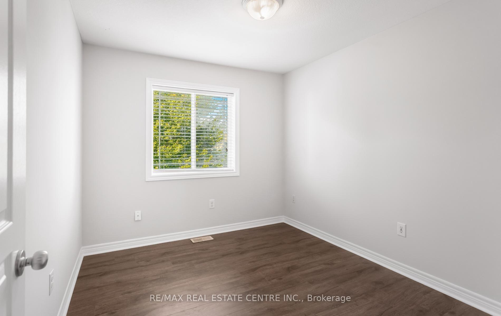 Photo 35 of Unit 38, 8 Hemlock Way, Grimsby, Grimsby West — HOMEH