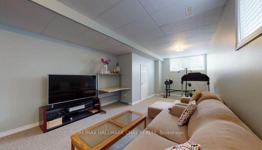 Photo 2 of Unit lower level, 133 Monique Crescent, Barrie, East Bayfield — HOMEH