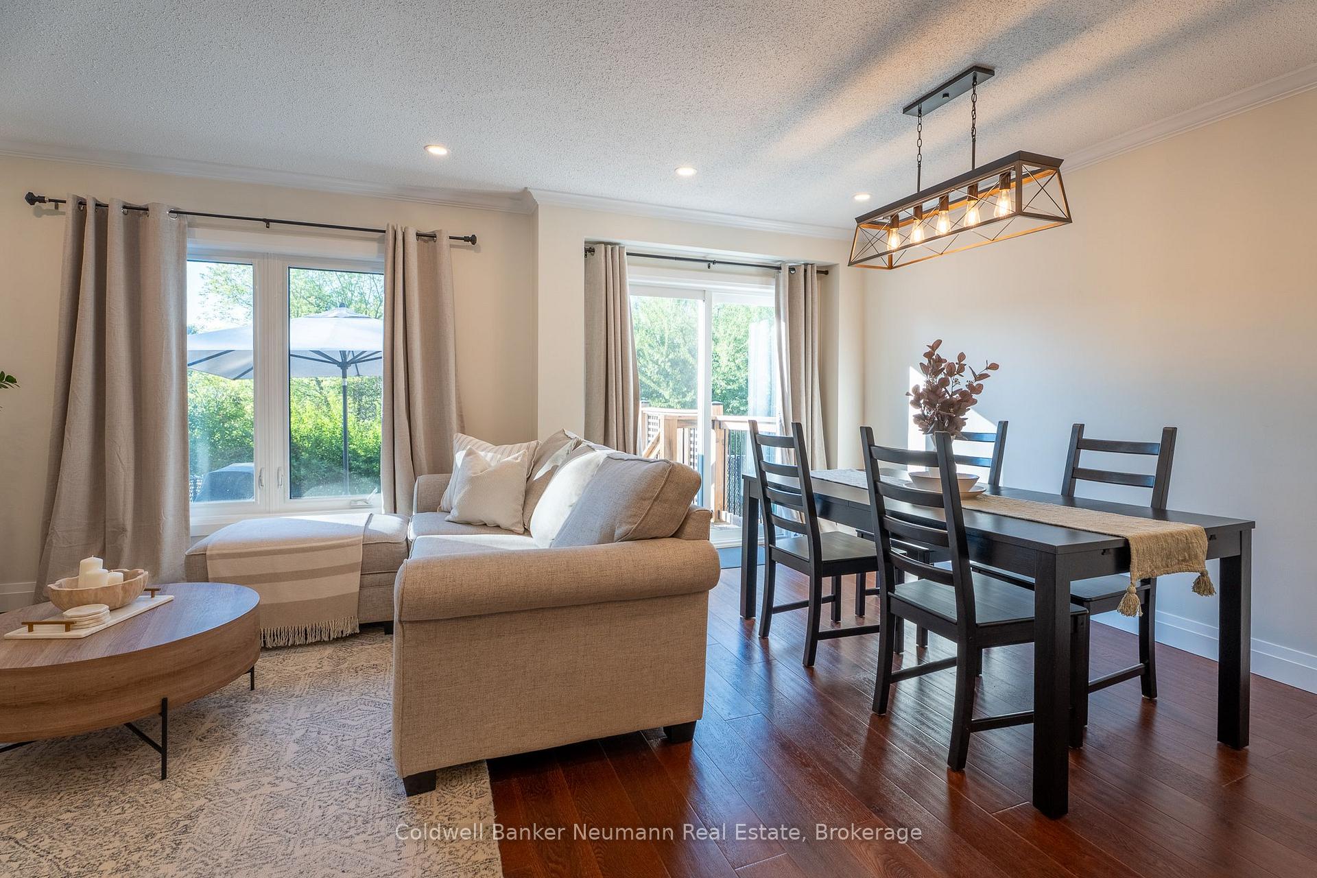 Photo 11 of 46 Darling Crescent, Guelph, Pineridge/Westminster Woods — HOMEH