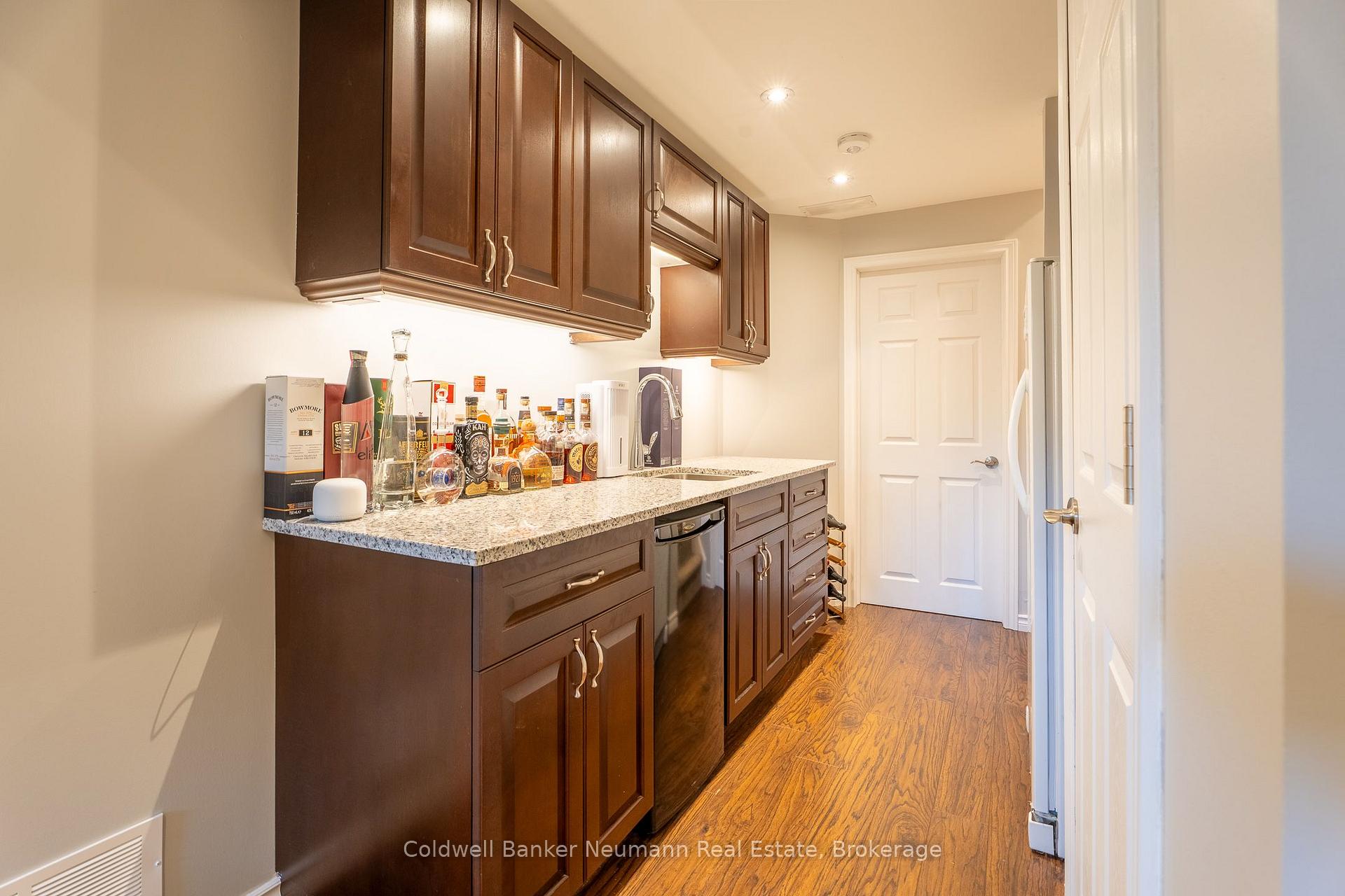 Photo 23 of 46 Darling Crescent, Guelph, Pineridge/Westminster Woods — HOMEH