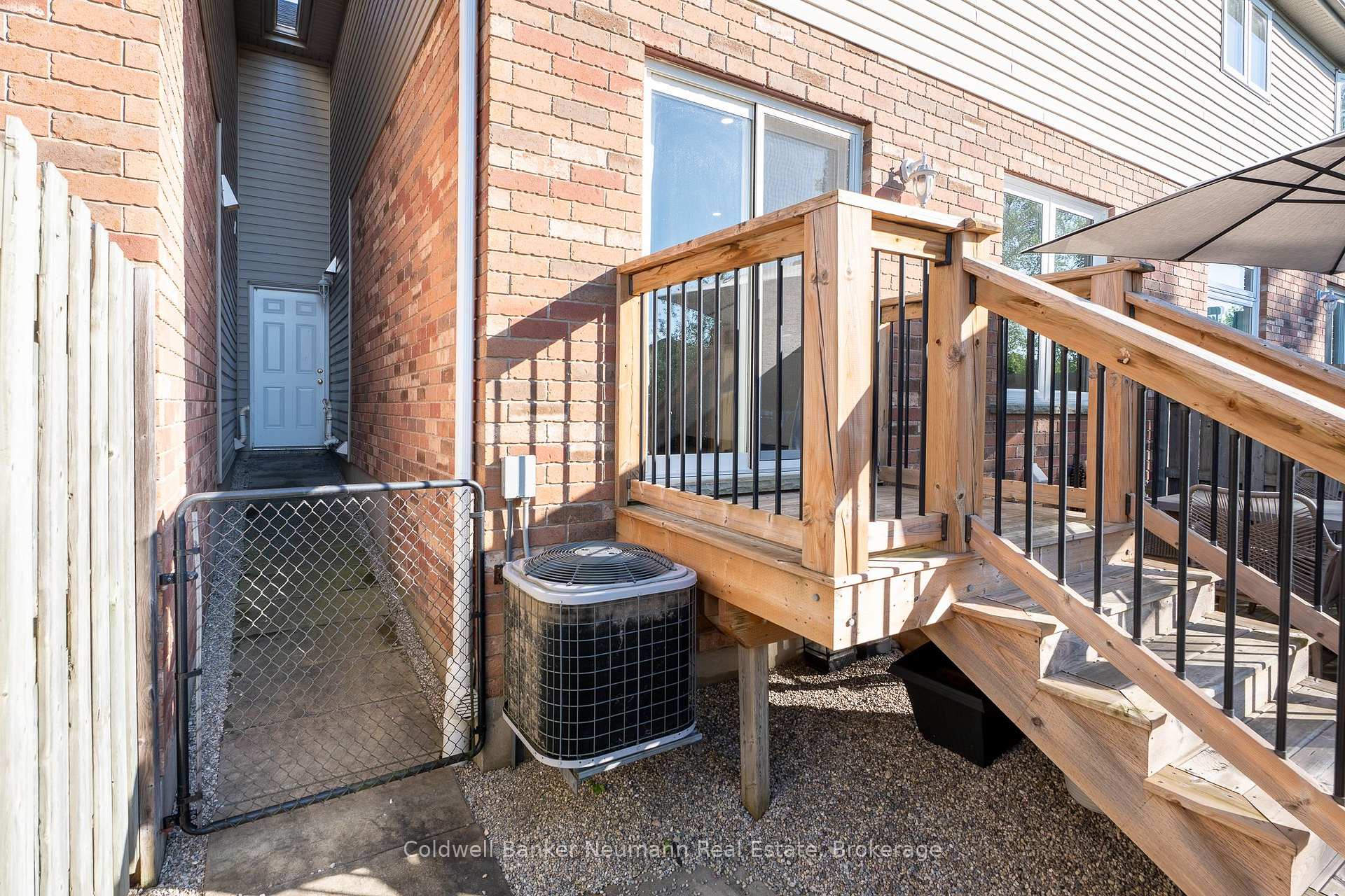 Photo 29 of 46 Darling Crescent, Guelph, Pineridge/Westminster Woods — HOMEH