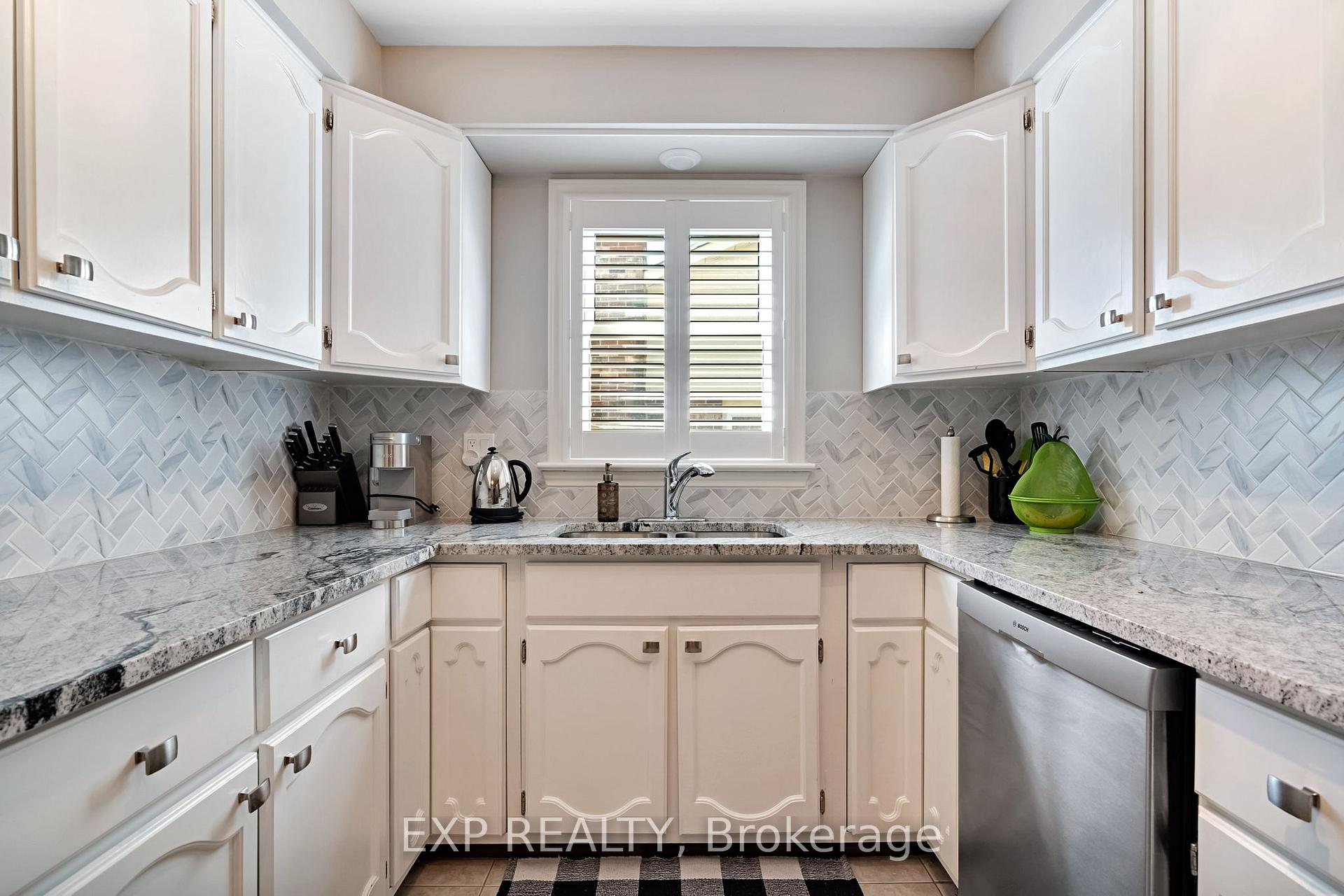 Photo 13 of 1426 Hastings Drive, London, North G — HOMEH