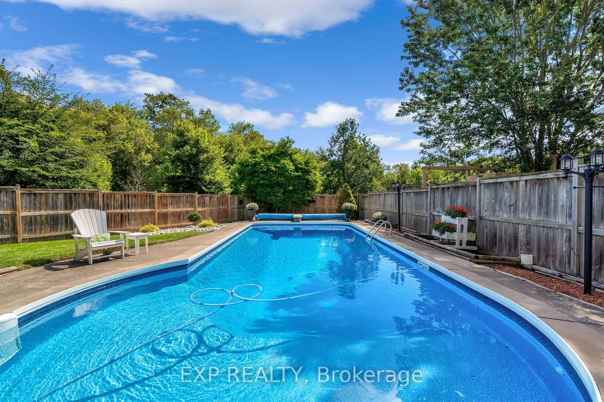 Photo 38 of 1426 Hastings Drive, London, North G — HOMEH