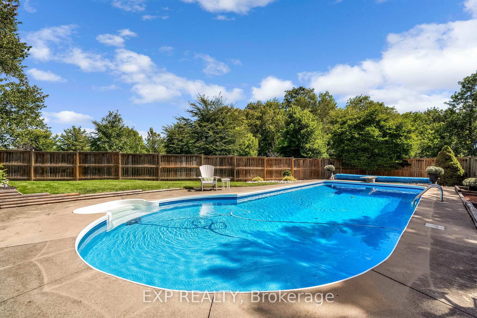 Photo 39 of 1426 Hastings Drive, London, North G — HOMEH