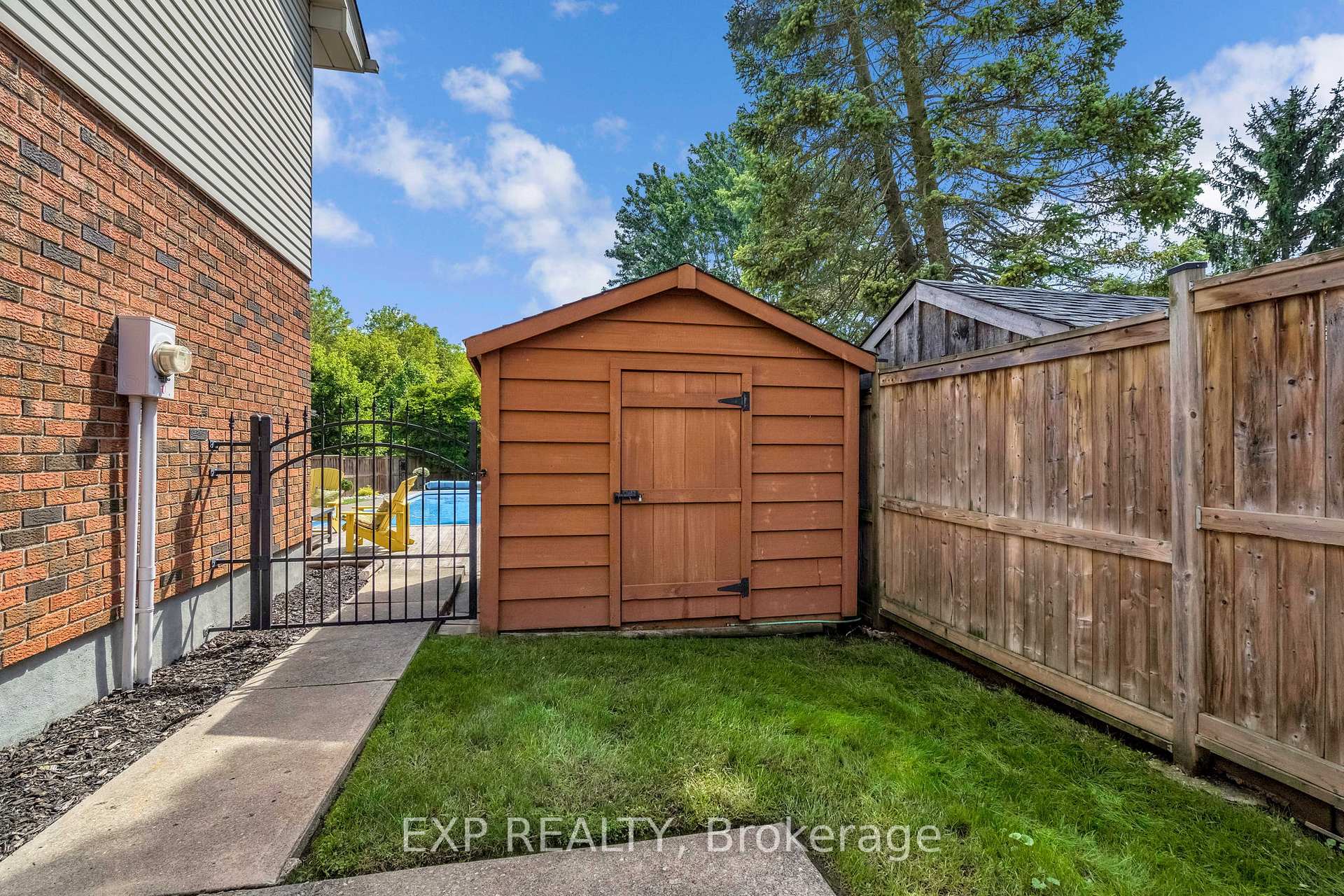 Photo 43 of 1426 Hastings Drive, London, North G — HOMEH