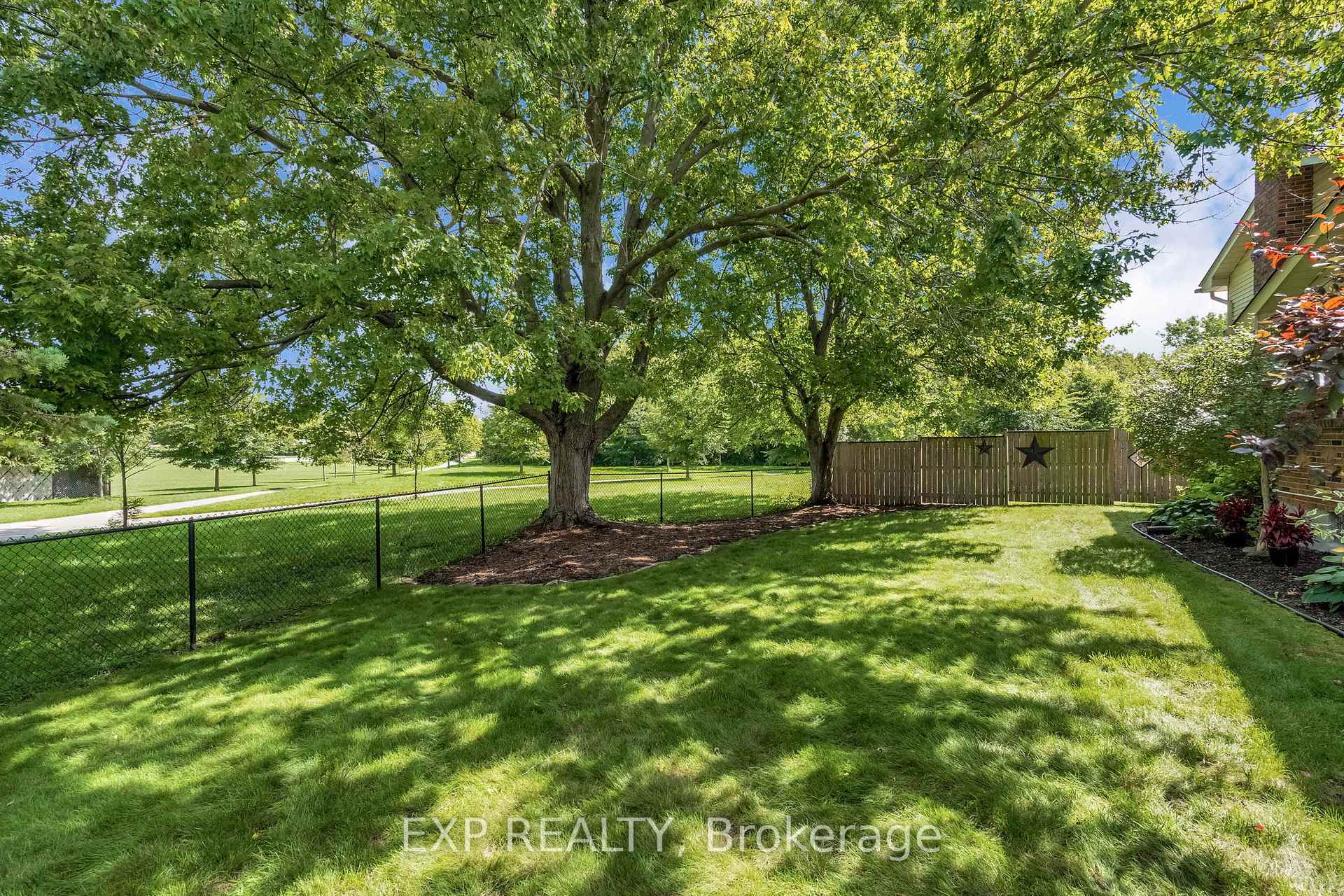 Photo 44 of 1426 Hastings Drive, London, North G — HOMEH