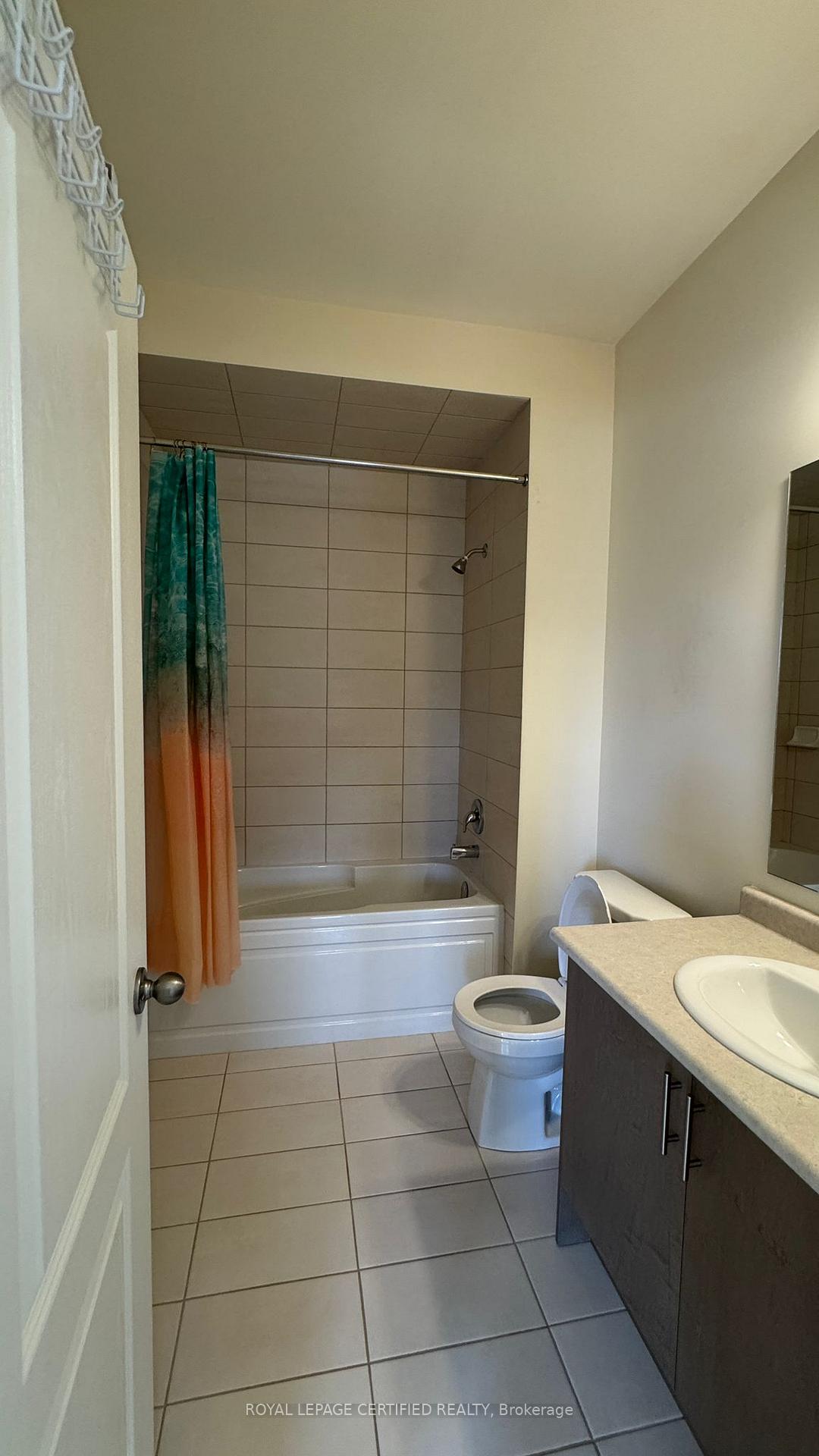 Photo 11 of 172 Bloomfield Crescent, Cambridge, Little's Corners — HOMEH