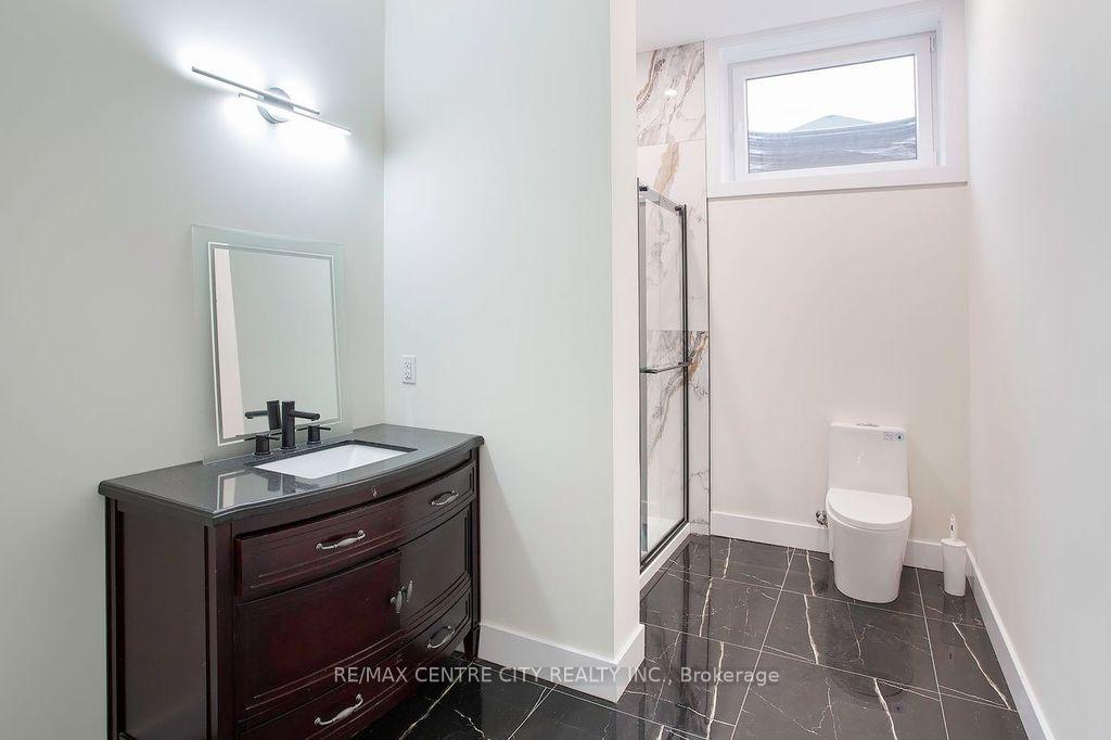 Photo 40 of 1 James Street, Strathroy-Caradoc, Melbourne — HOMEH