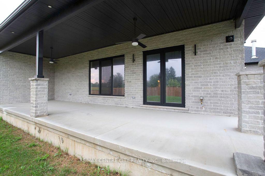 Photo 48 of 1 James Street, Strathroy-Caradoc, Melbourne — HOMEH