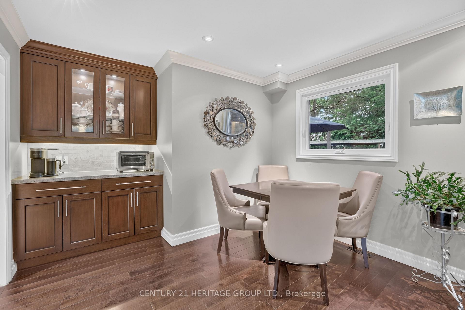 Photo 19 of 28 Innis Crescent, Richmond Hill, Mill Pond — HOMEH