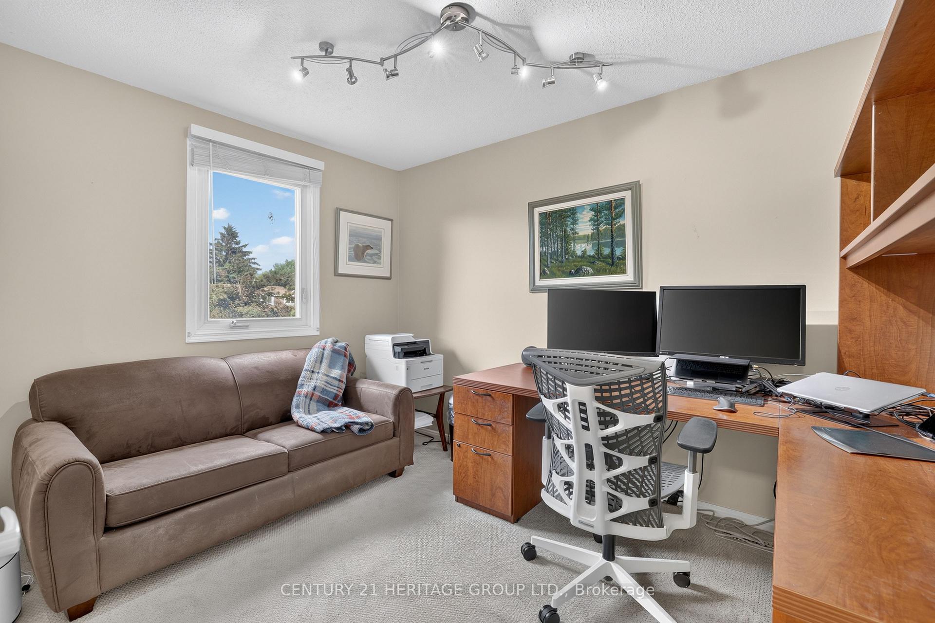 Photo 33 of 28 Innis Crescent, Richmond Hill, Mill Pond — HOMEH