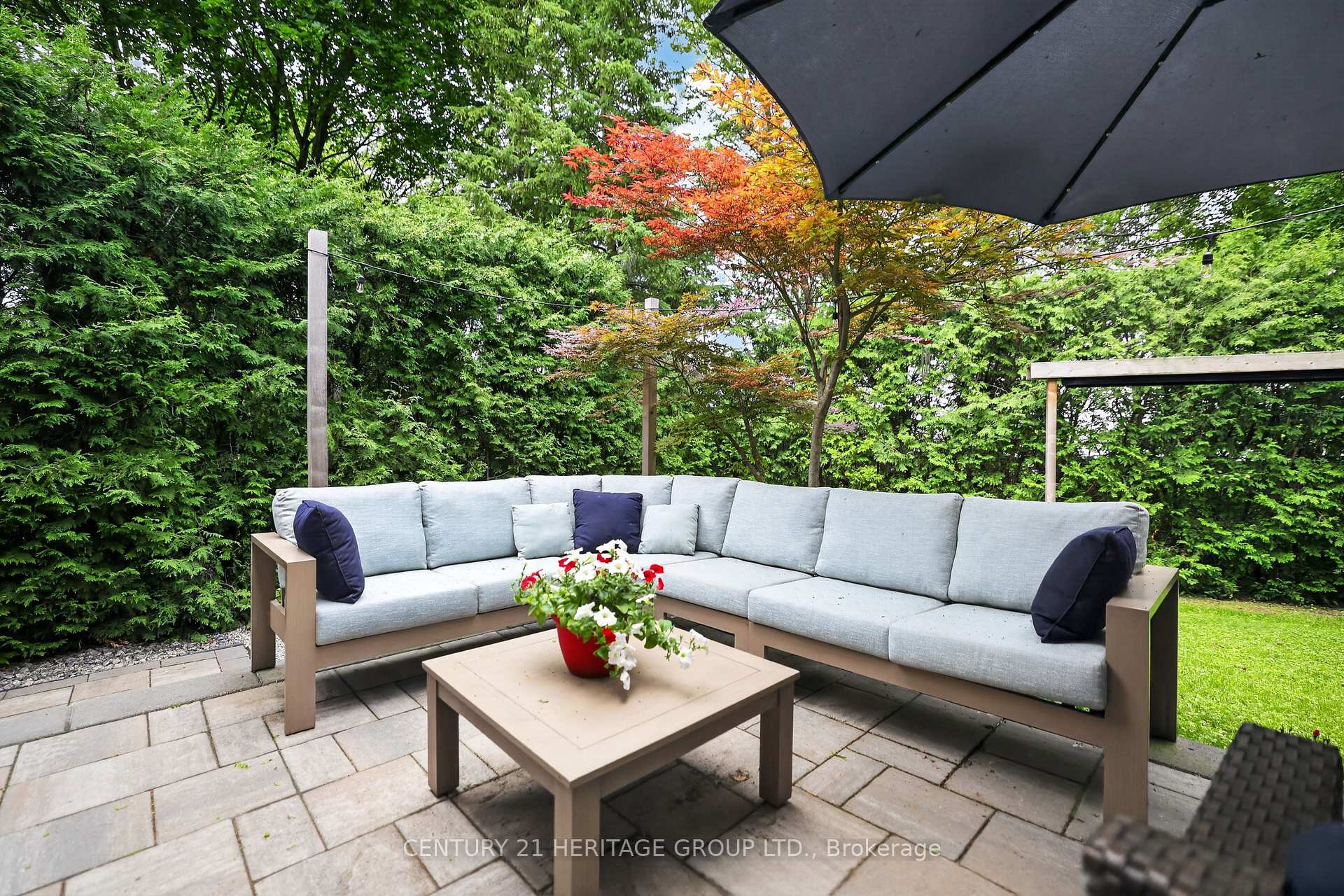 Photo 37 of 28 Innis Crescent, Richmond Hill, Mill Pond — HOMEH