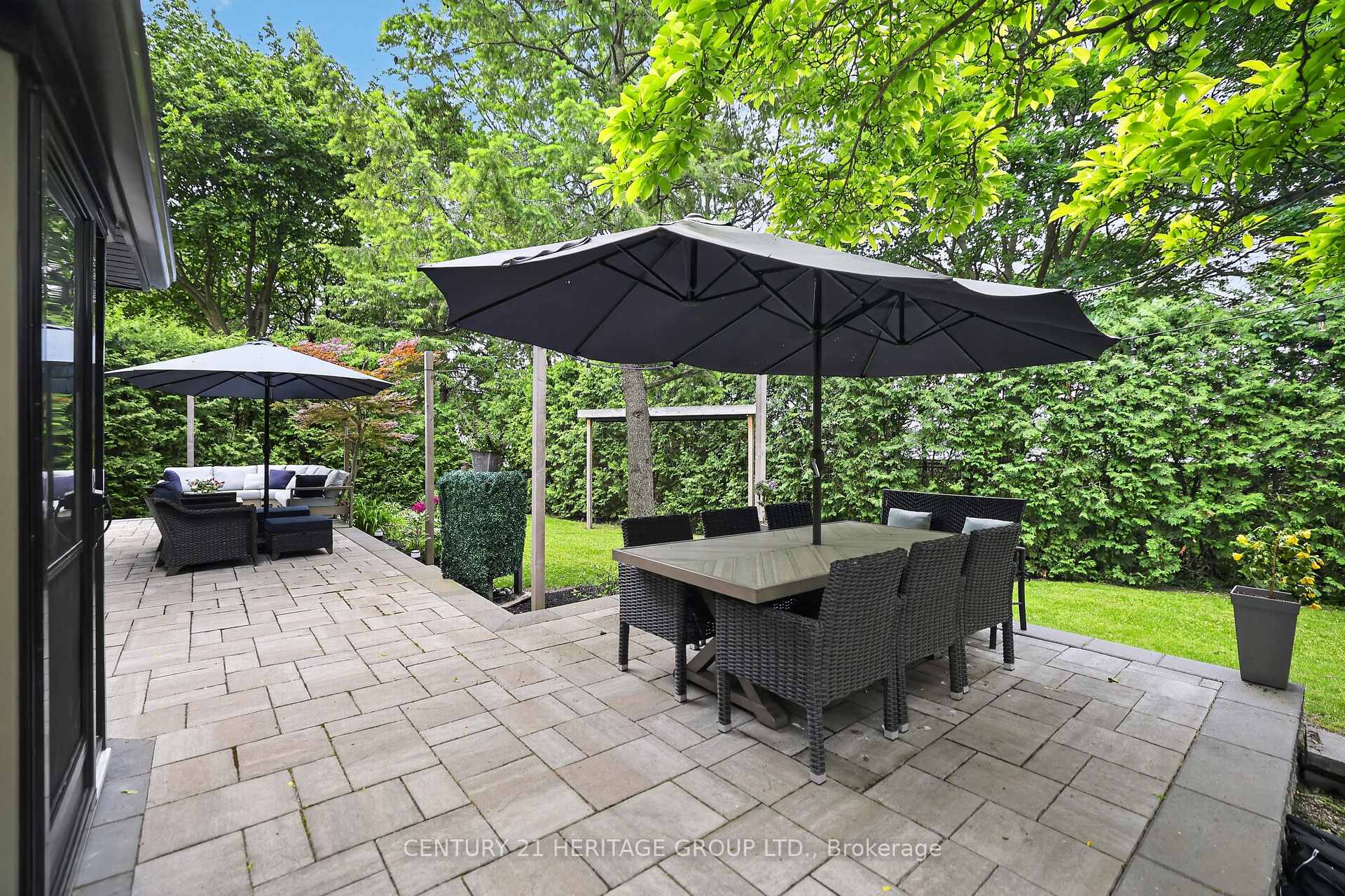 Photo 42 of 28 Innis Crescent, Richmond Hill, Mill Pond — HOMEH