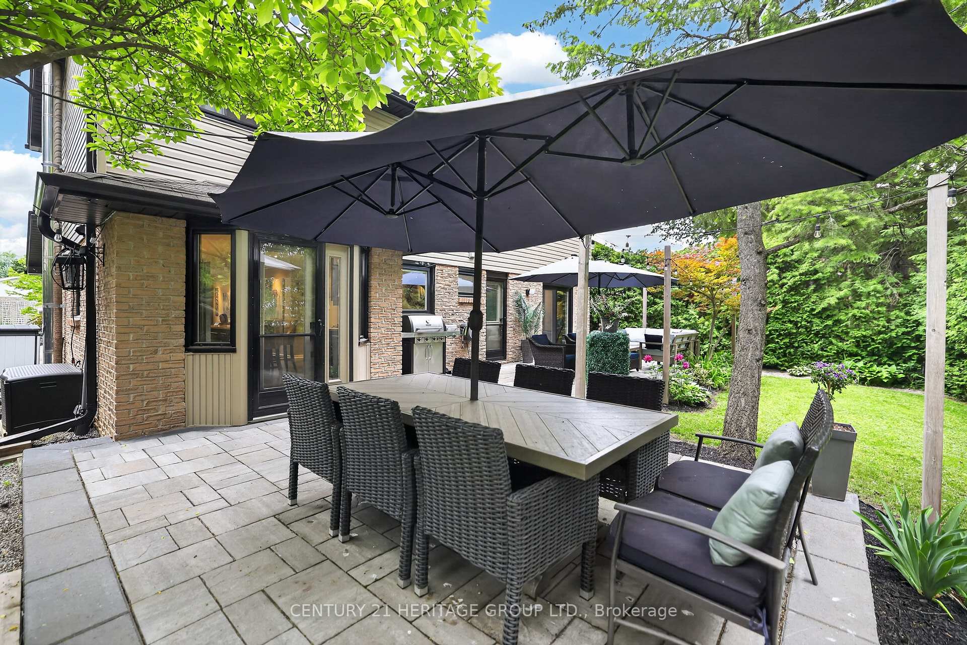 Photo 44 of 28 Innis Crescent, Richmond Hill, Mill Pond — HOMEH