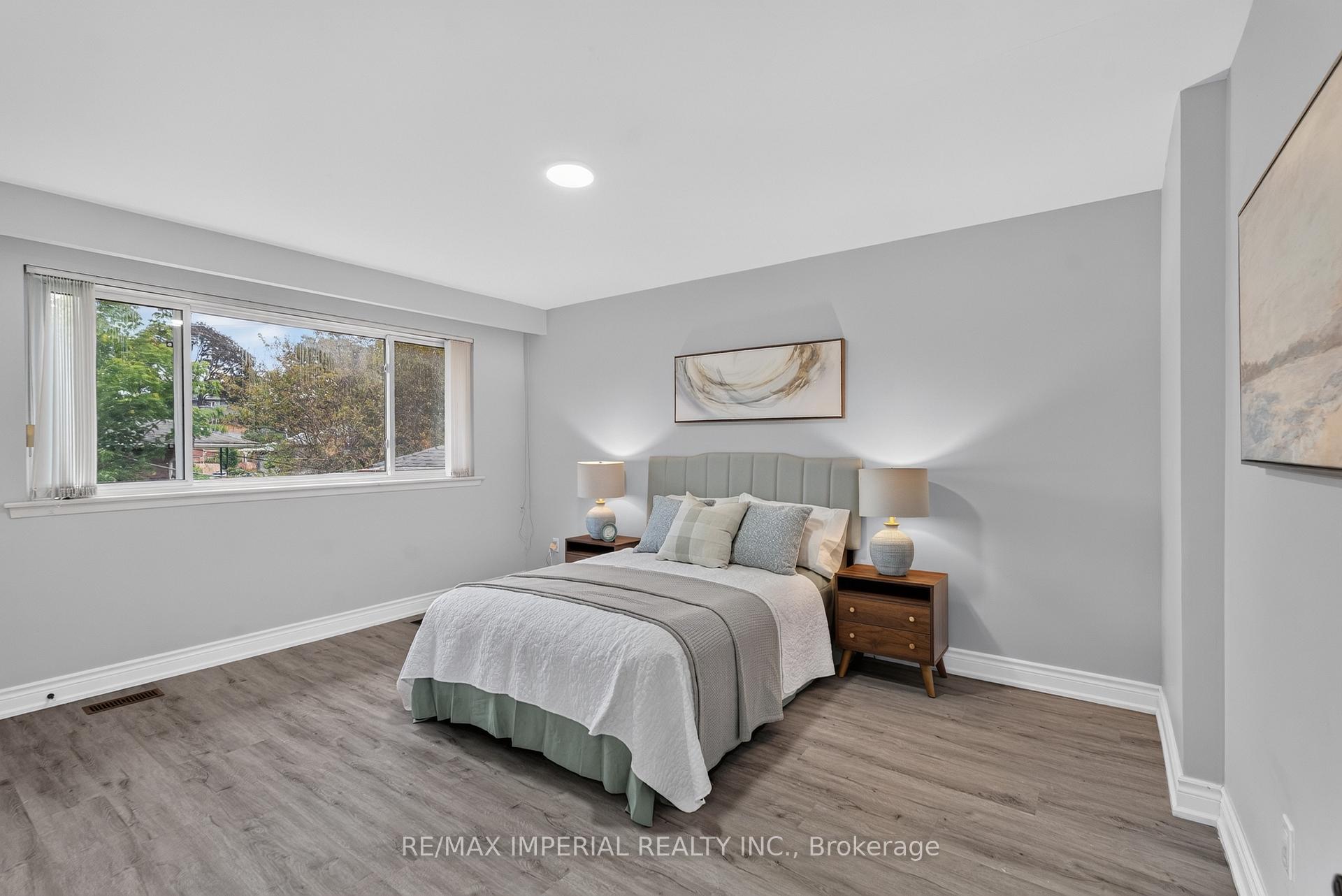 Photo 19 of 3 Minstrel Drive, Etobicoke, Stonegate-Queensway — HOMEH