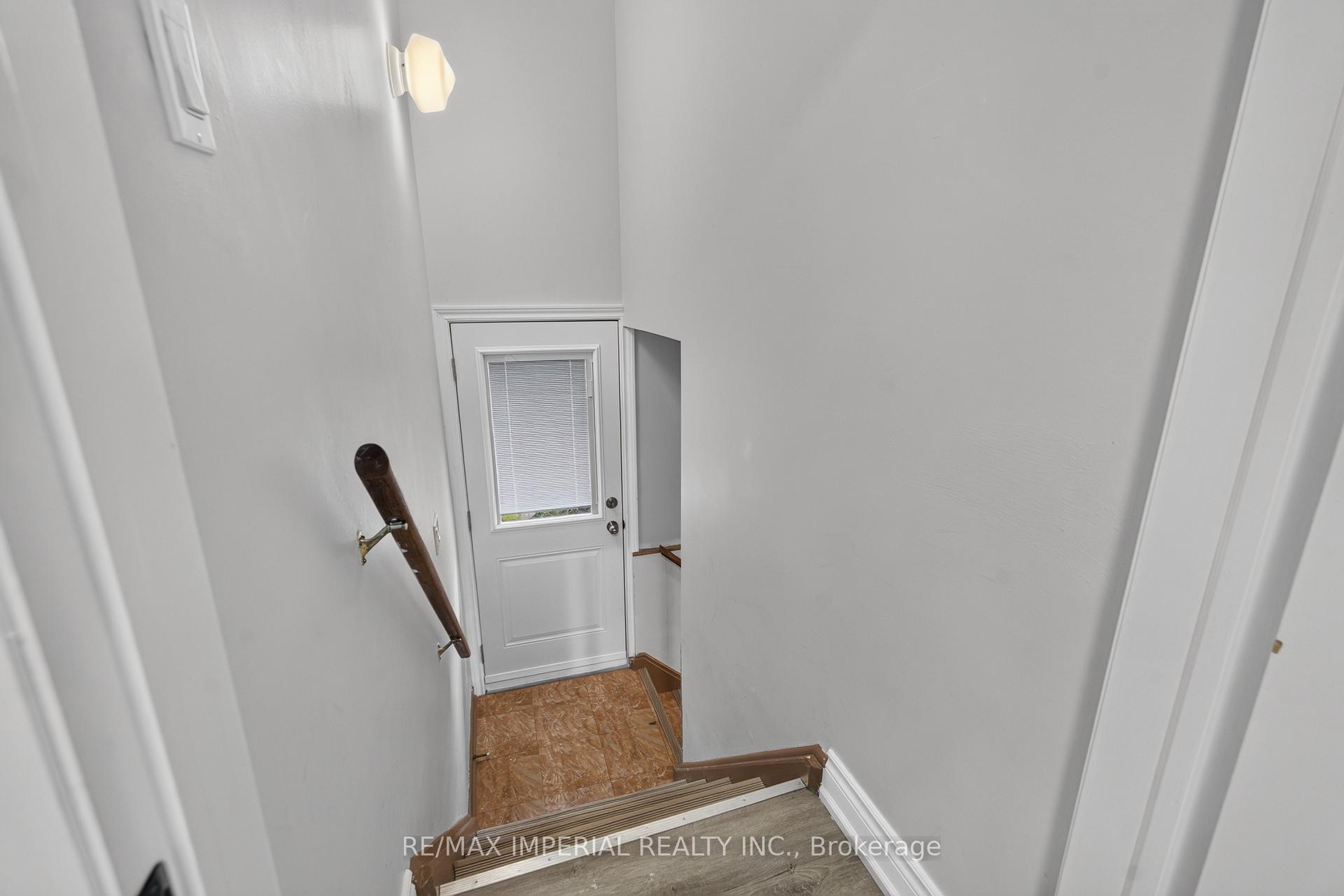 Photo 30 of 3 Minstrel Drive, Etobicoke, Stonegate-Queensway — HOMEH