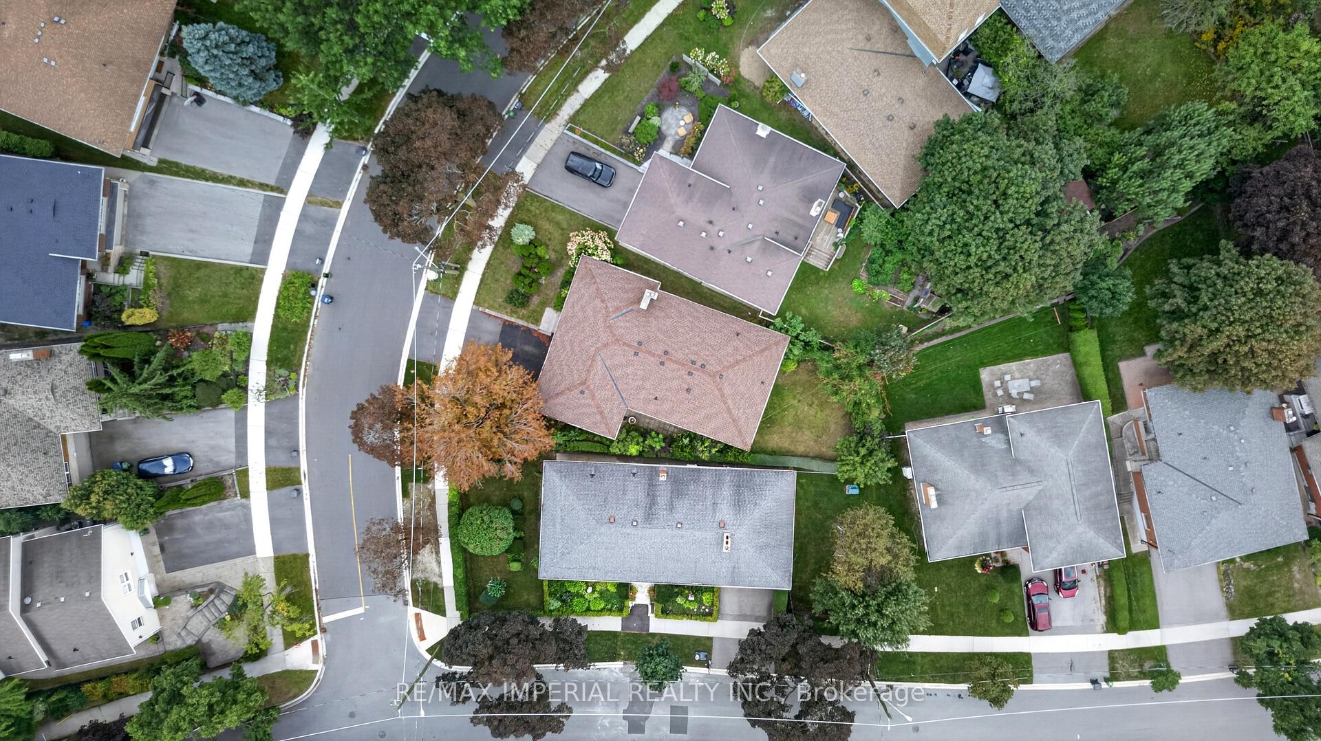 Photo 43 of 3 Minstrel Drive, Etobicoke, Stonegate-Queensway — HOMEH