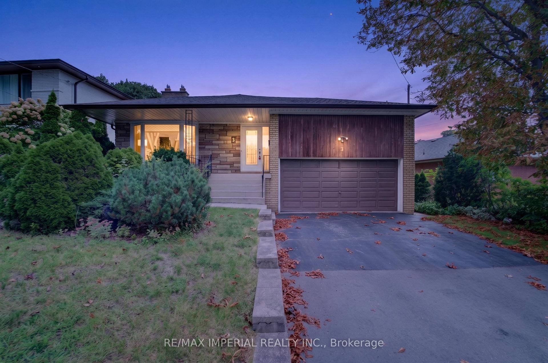 Photo 45 of 3 Minstrel Drive, Etobicoke, Stonegate-Queensway — HOMEH