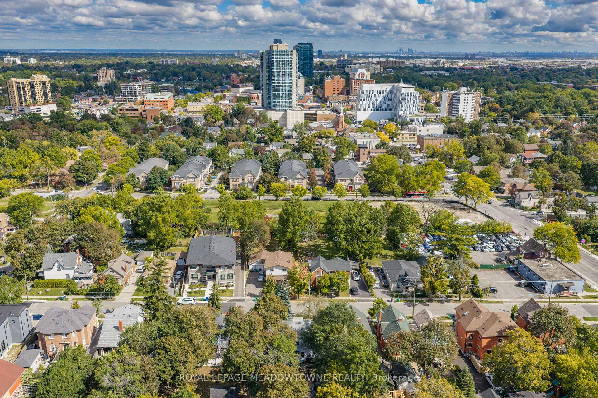 Photo 22 of 15 West Street, Brampton, Downtown Brampton — HOMEH
