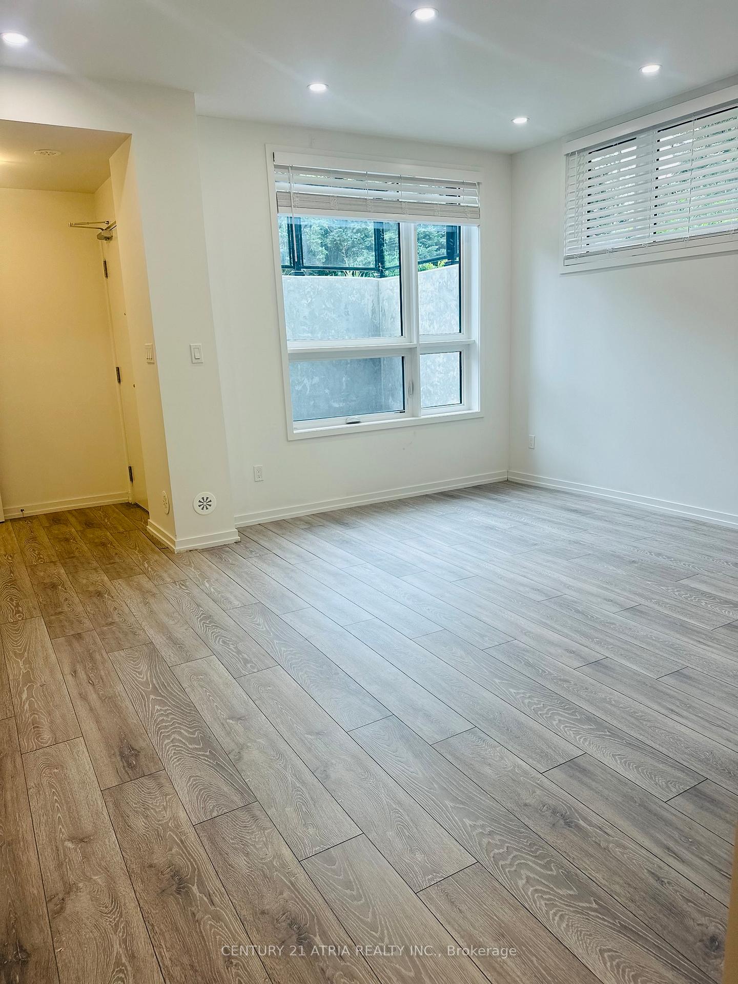 Photo 13 of Unit 14, 22 Lytham Green Circle, Newmarket, Glenway Estates — HOMEH