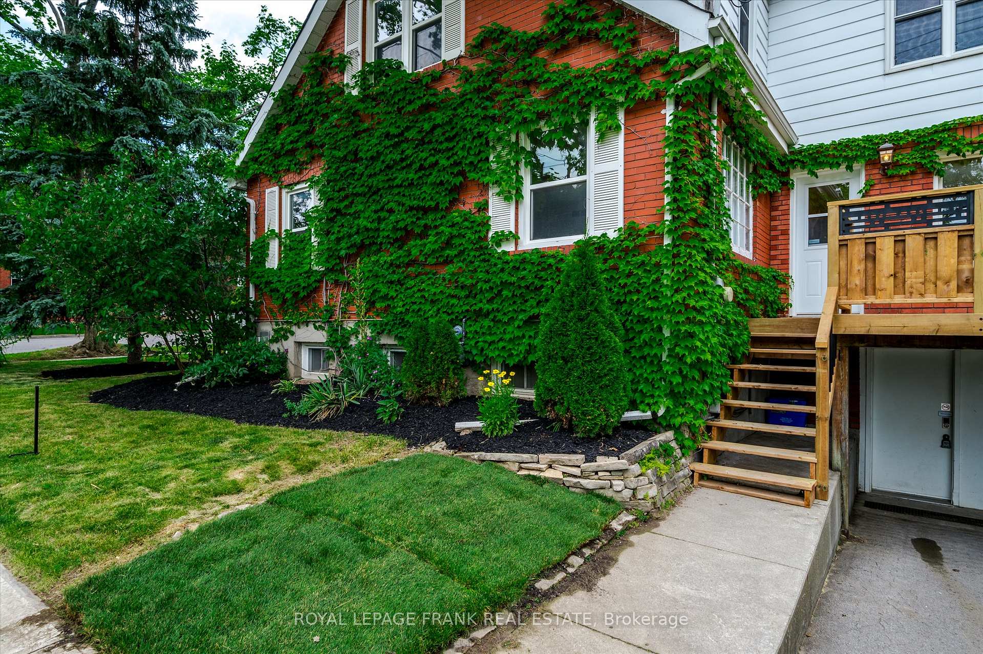 Photo 45 of 470 Albertus Avenue, Peterborough, Town Ward 3 — HOMEH