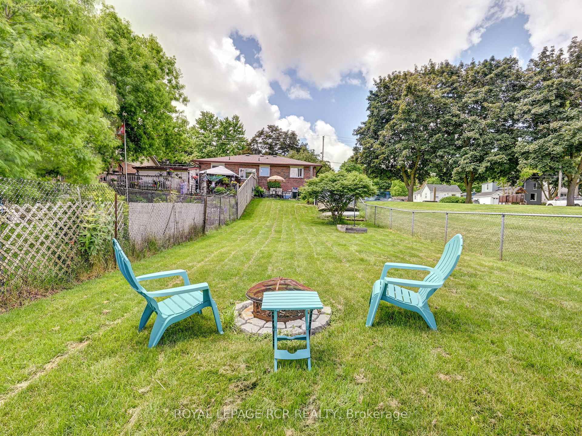 Photo 5 of 309 William Street, Shelburne — HOMEH