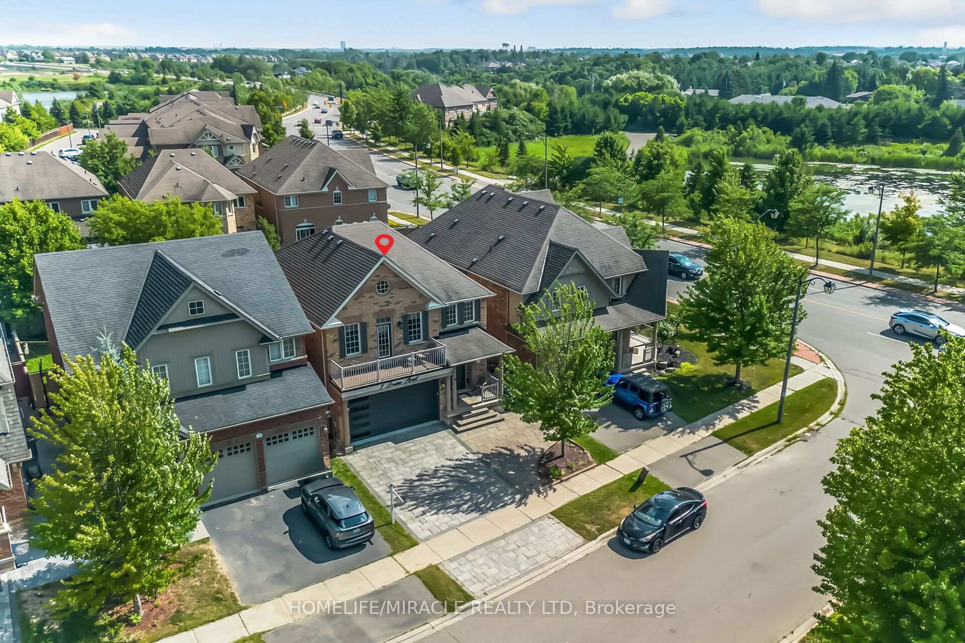 Photo of 3 Losino Street