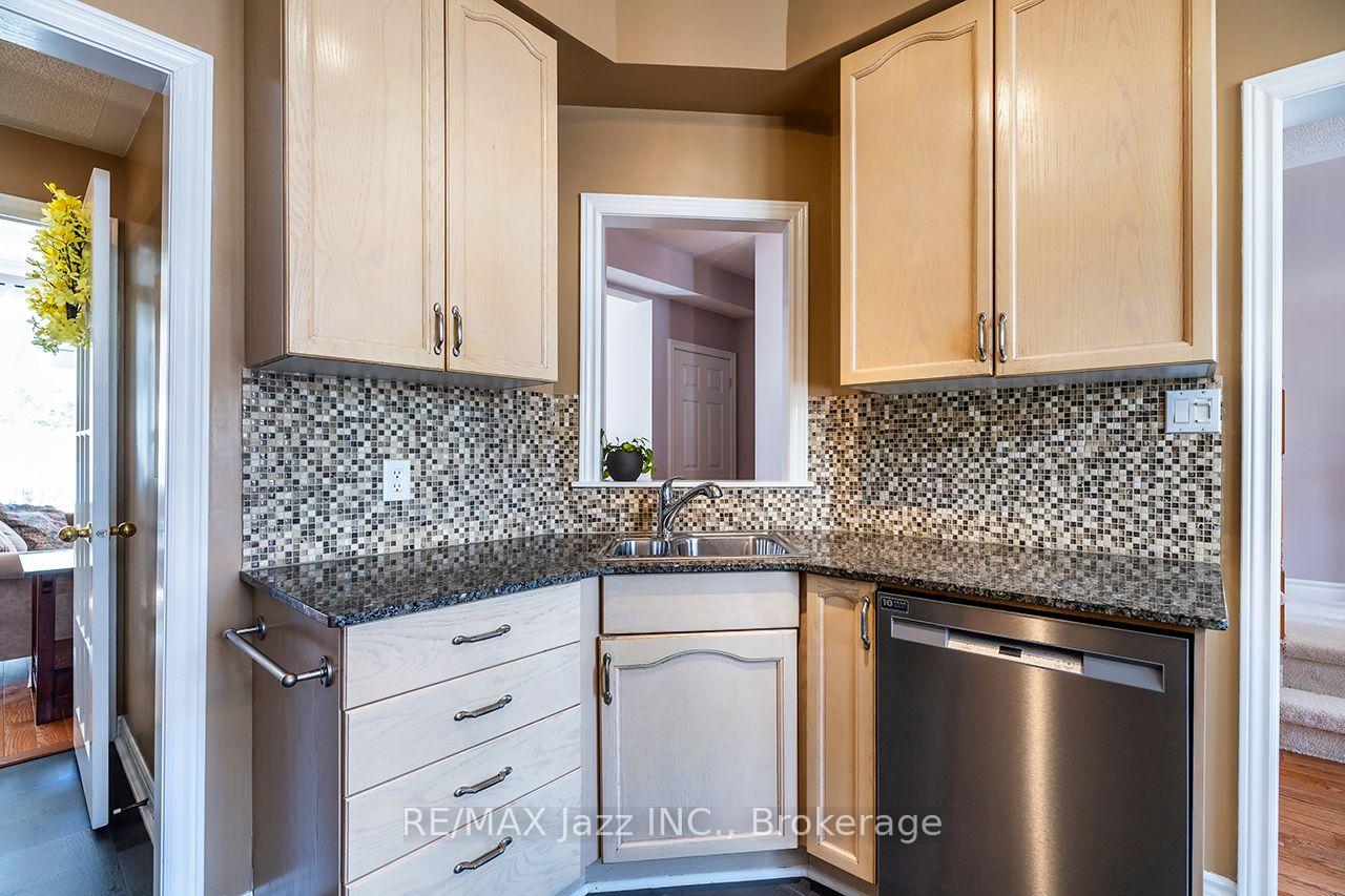Photo 10 of Unit 15, 2800 Courtice Road, Clarington, Courtice — HOMEH