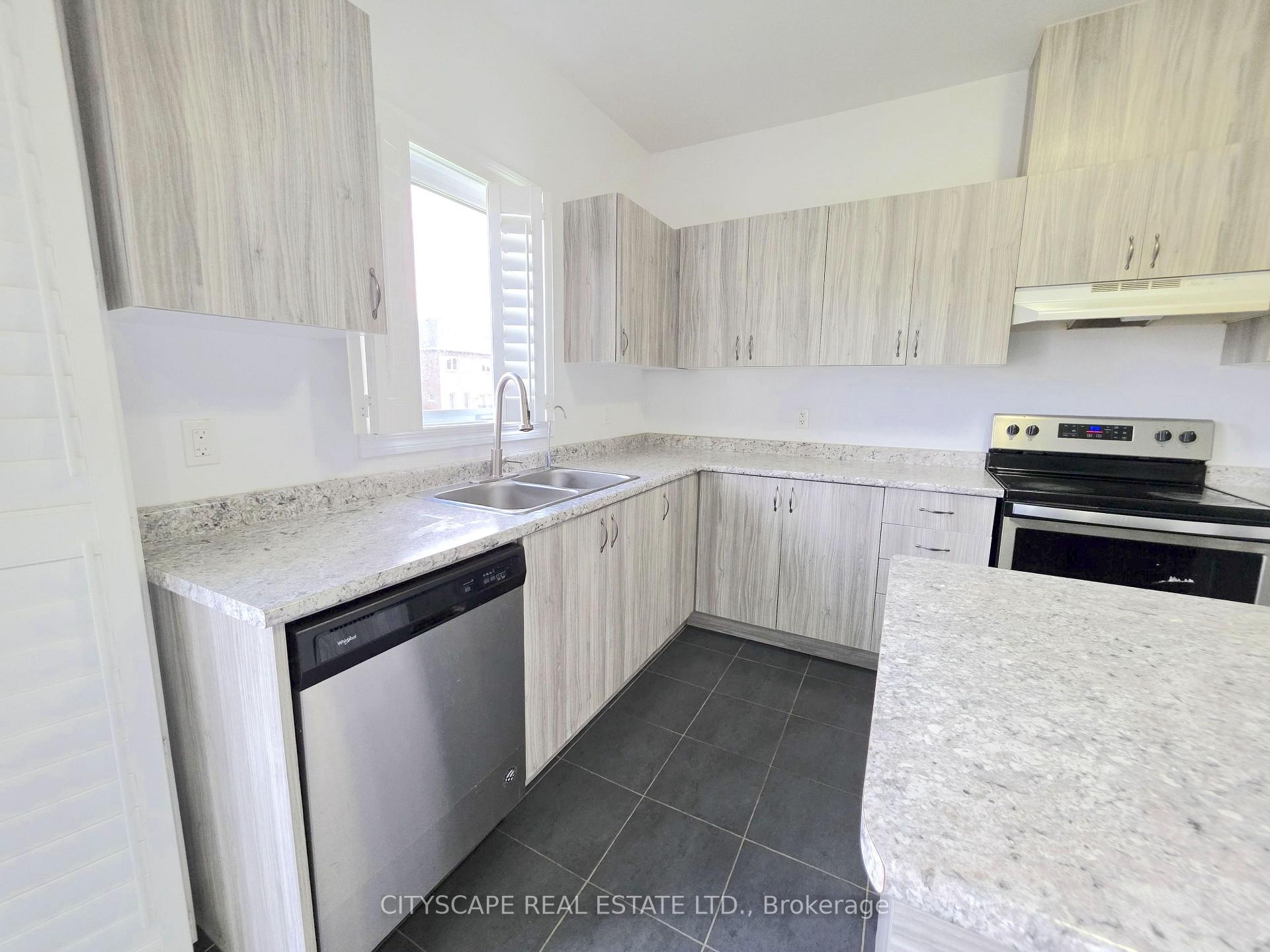 Photo 14 of 321 Van Dusen Avenue, Southgate — HOMEH