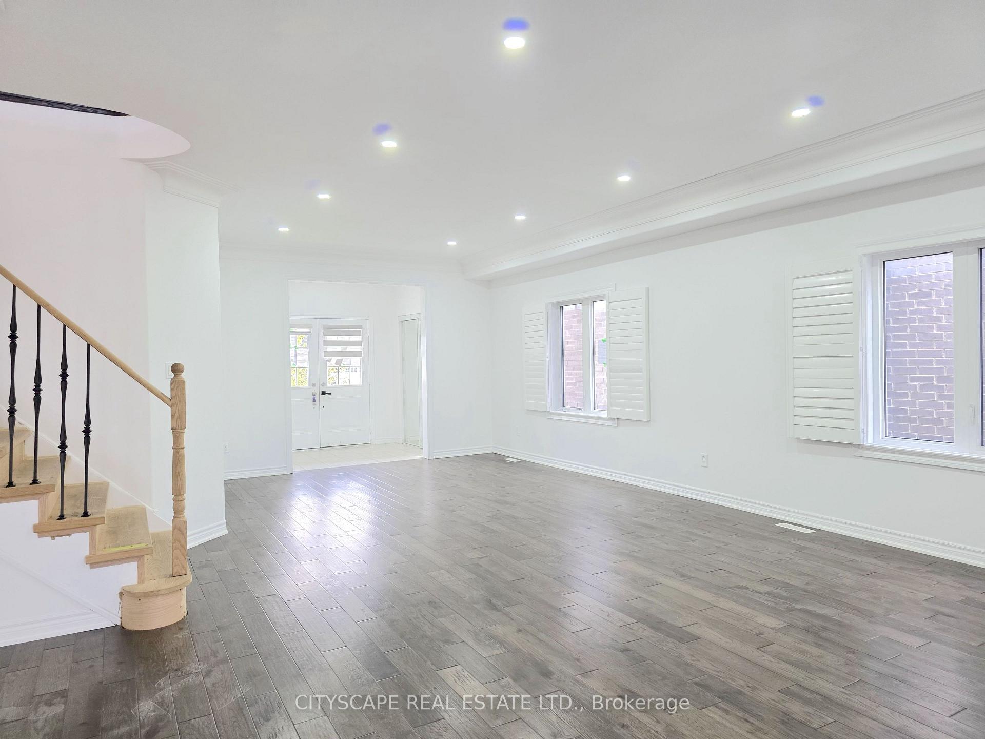 Photo 26 of 321 Van Dusen Avenue, Southgate — HOMEH