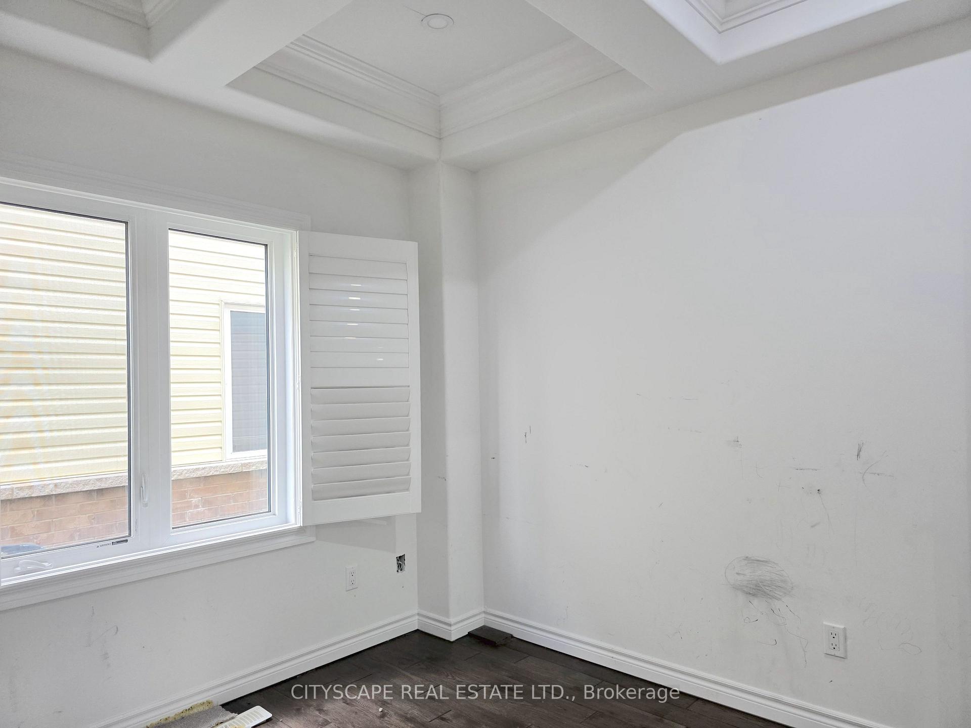 Photo 29 of 321 Van Dusen Avenue, Southgate — HOMEH