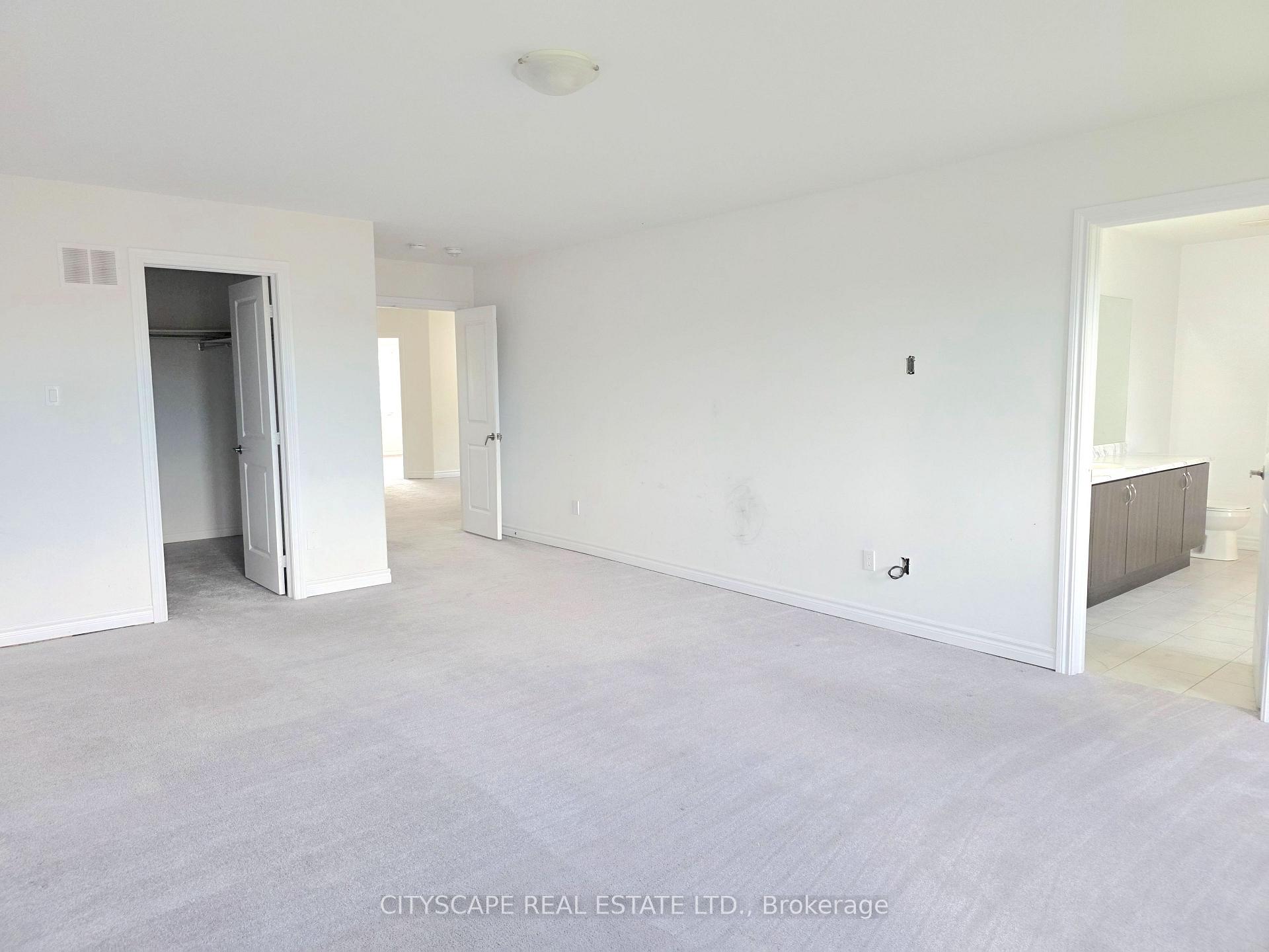 Photo 31 of 321 Van Dusen Avenue, Southgate — HOMEH