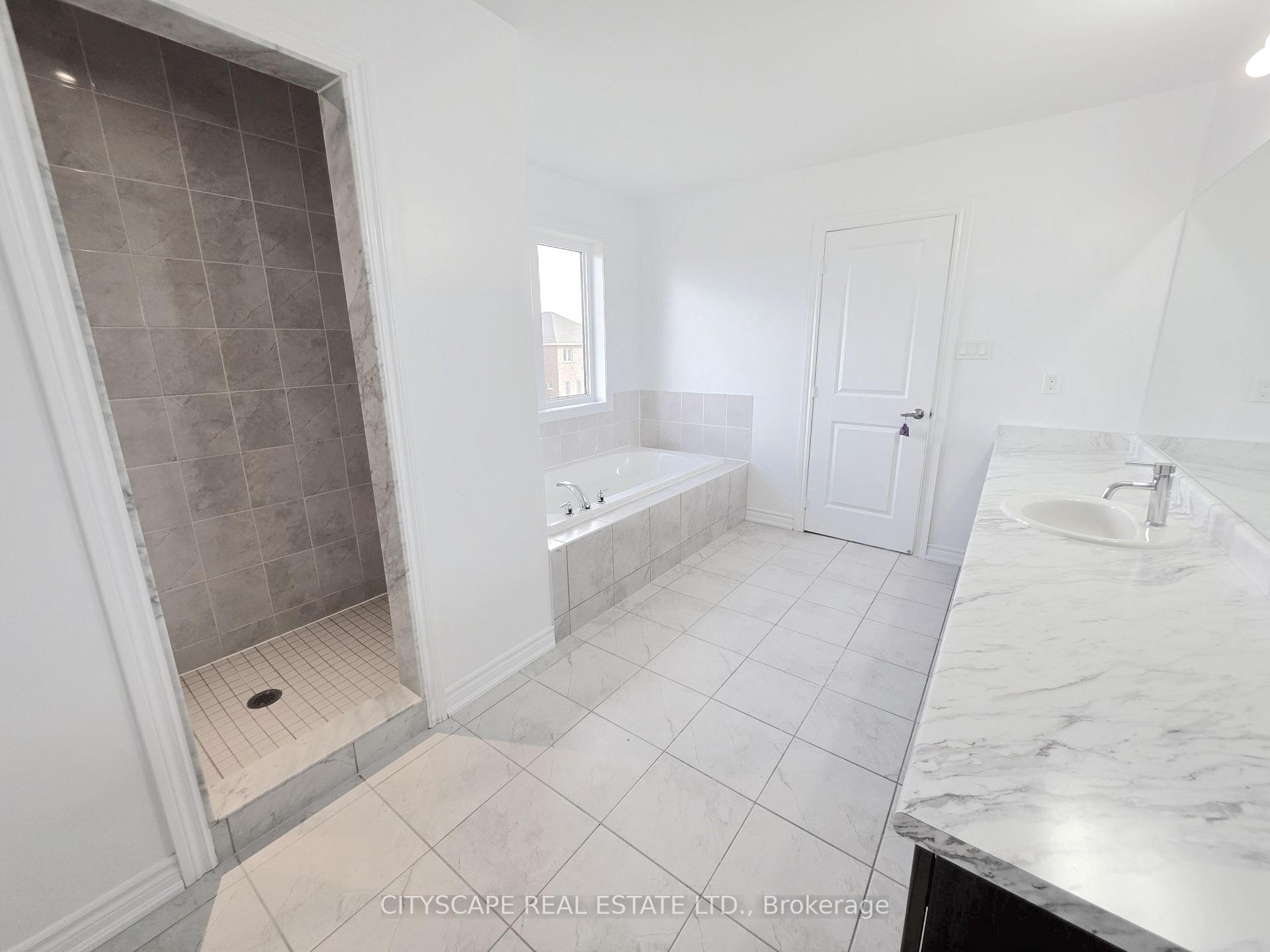 Photo 33 of 321 Van Dusen Avenue, Southgate — HOMEH
