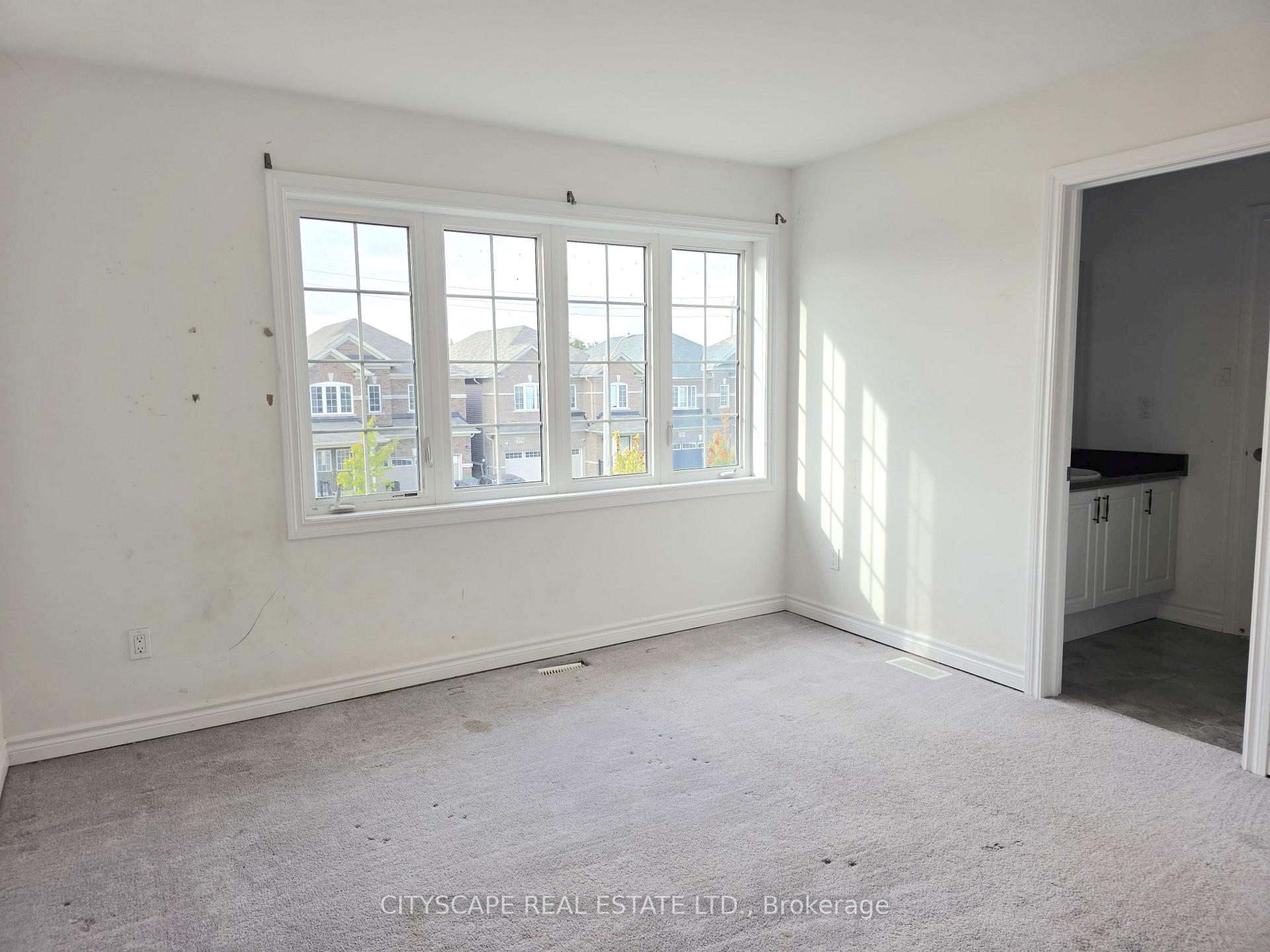 Photo 37 of 321 Van Dusen Avenue, Southgate — HOMEH