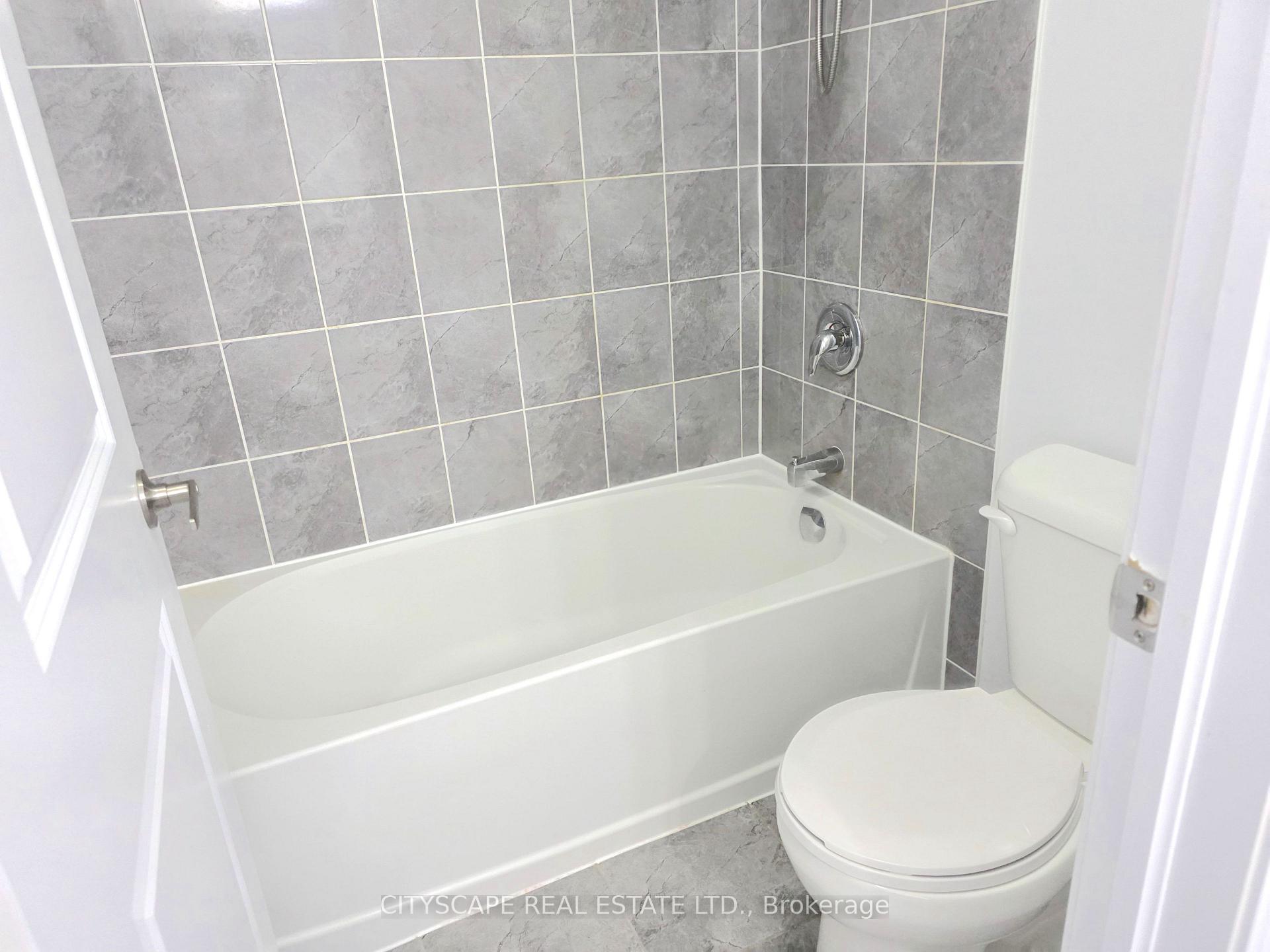 Photo 38 of 321 Van Dusen Avenue, Southgate — HOMEH