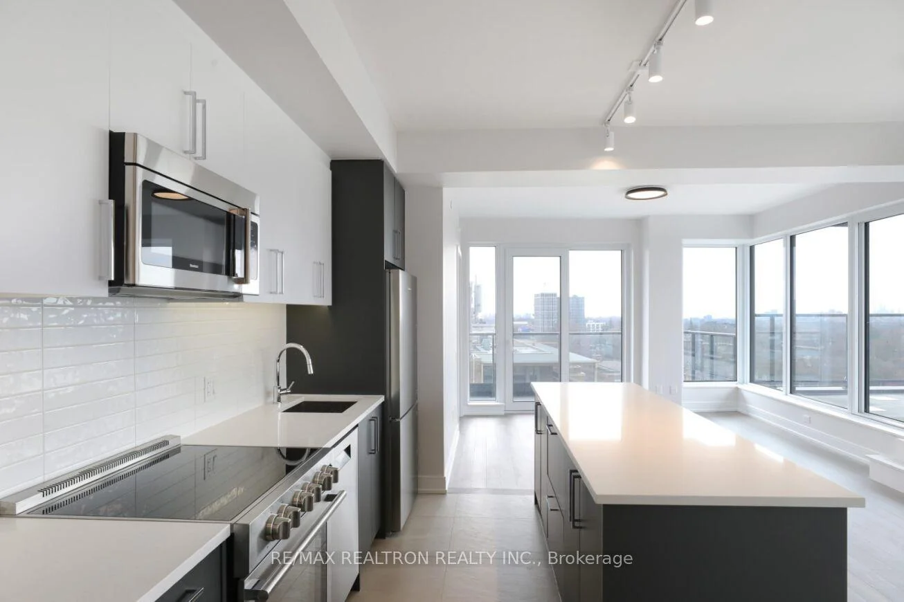 Photo 3 of Unit 904, 2525 Bathurst Street, Toronto, Forest Hill North — HOMEH