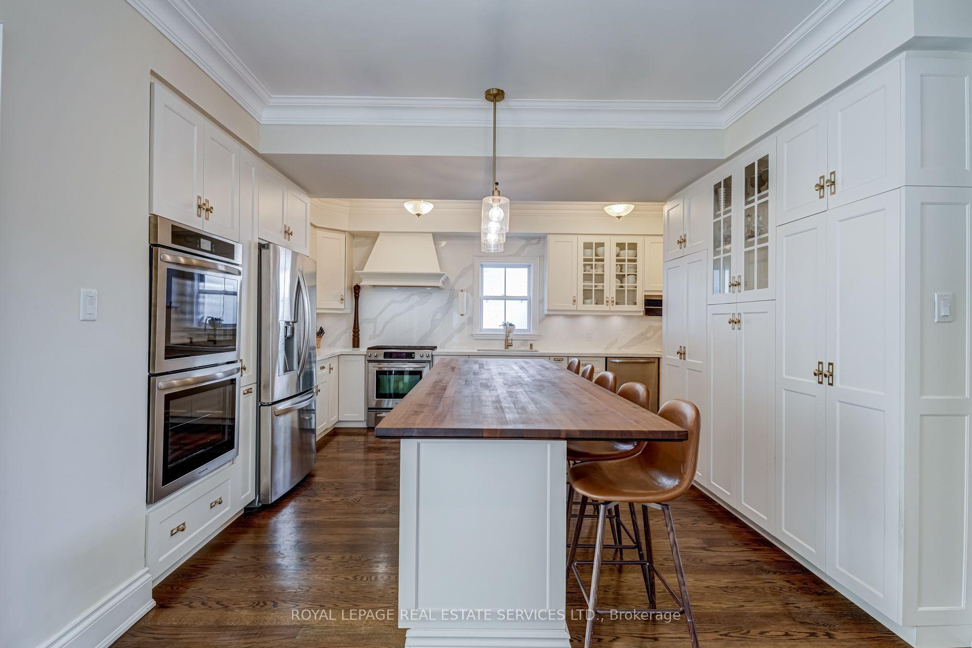 Photo 11 of 2305 Belyea Street, Oakville, Bronte — HOMEH