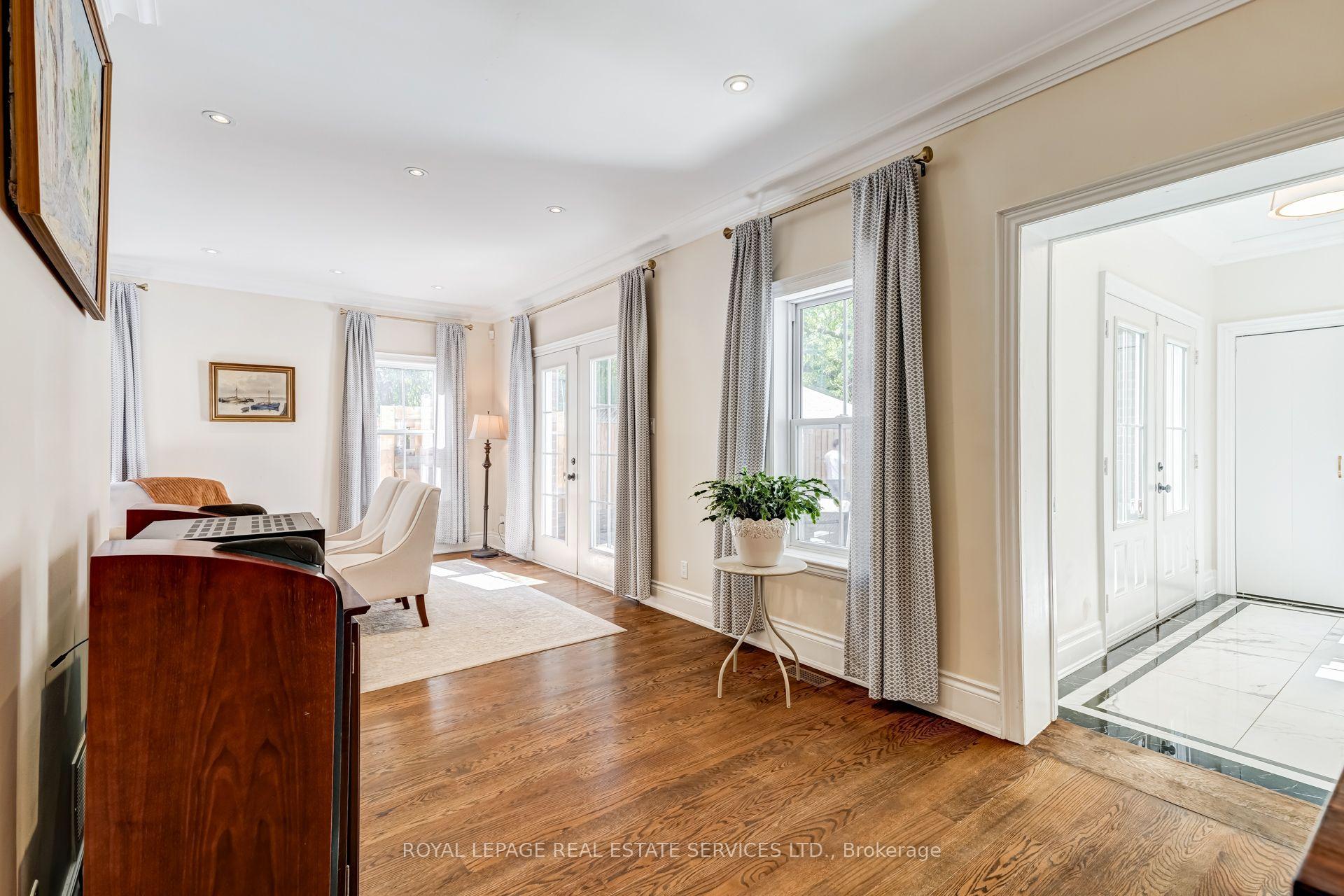 Photo 12 of 2305 Belyea Street, Oakville, Bronte — HOMEH