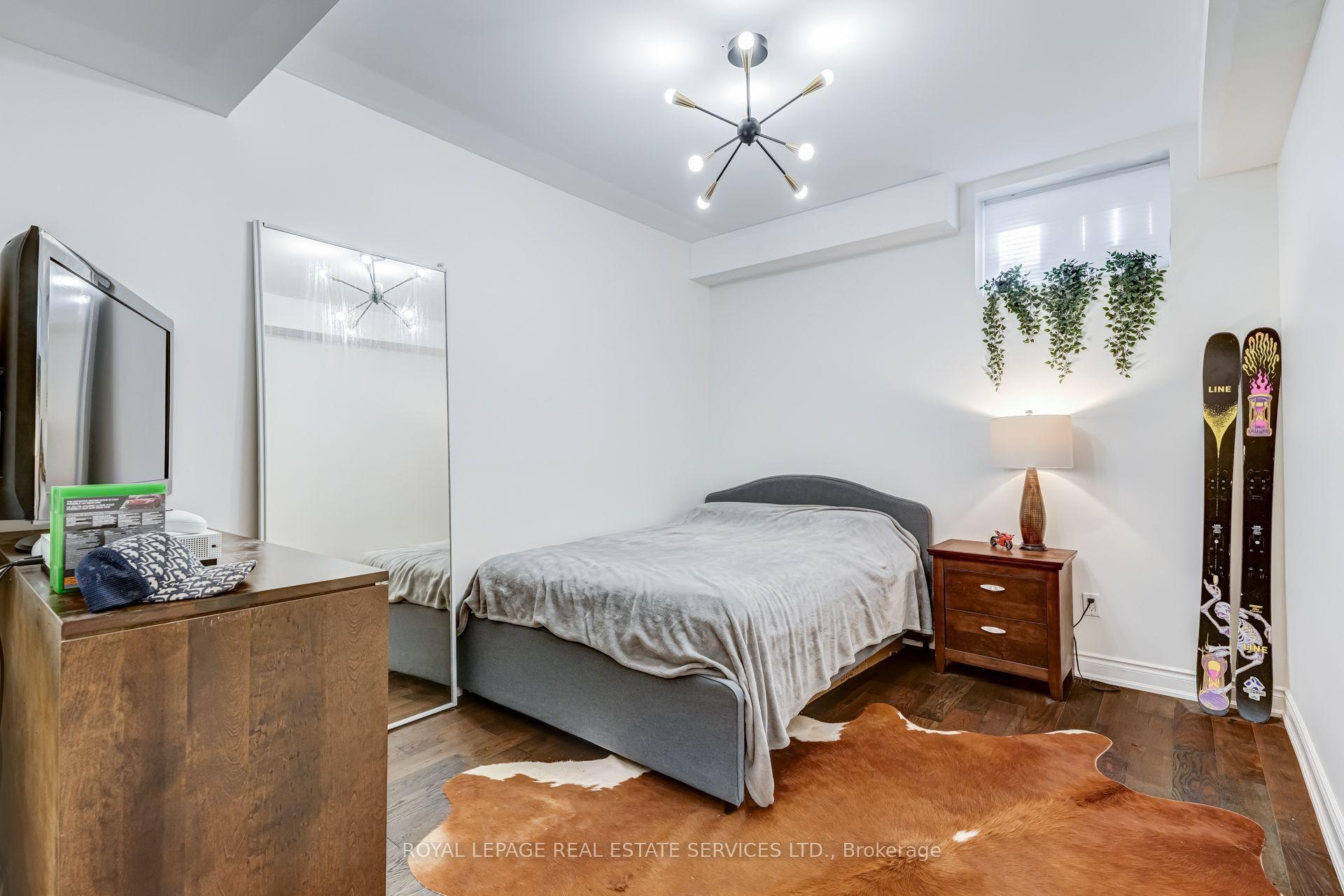 Photo 26 of 2305 Belyea Street, Oakville, Bronte — HOMEH