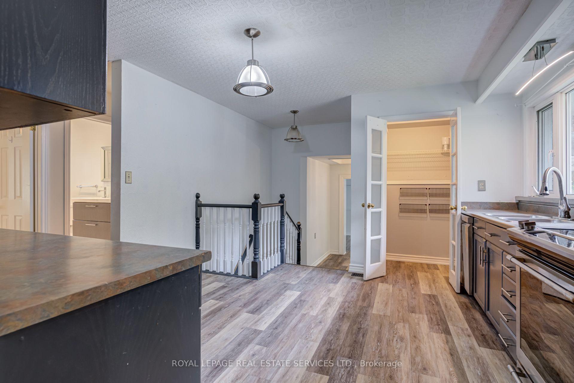 Photo 15 of 374 Spruce Street, Oakville, Old Oakville — HOMEH