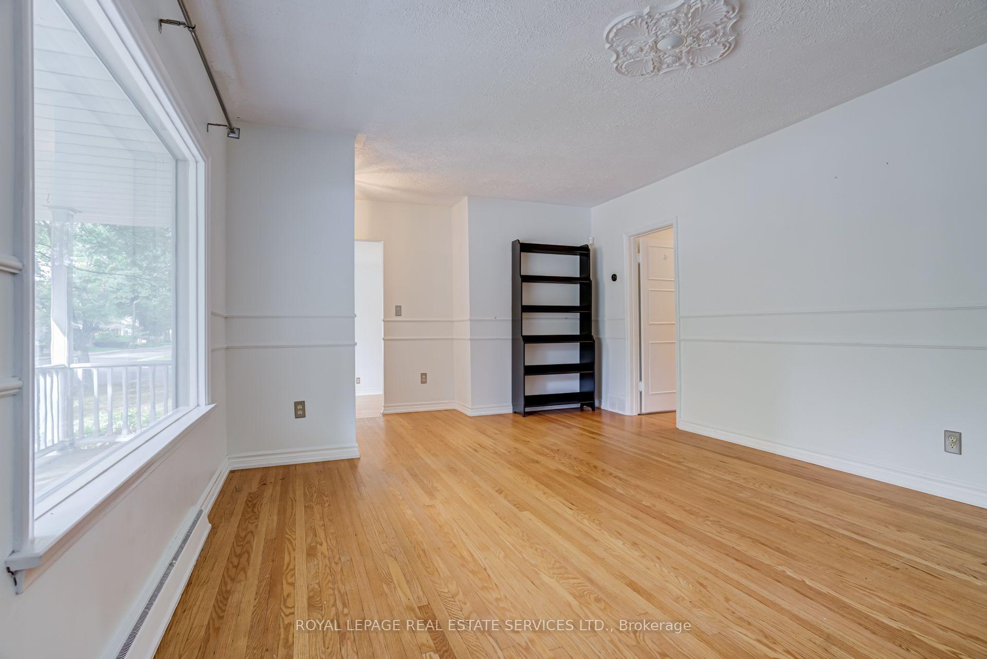 Photo 17 of 374 Spruce Street, Oakville, Old Oakville — HOMEH