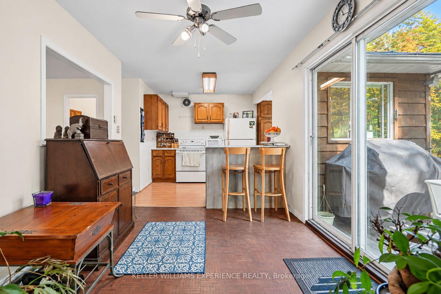 Photo 11 of 1099 Sherwood Forest Road, Bracebridge, Oakley — HOMEH